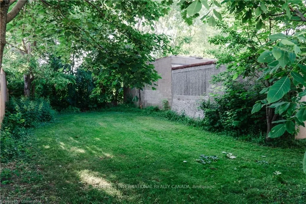 356 King Street E