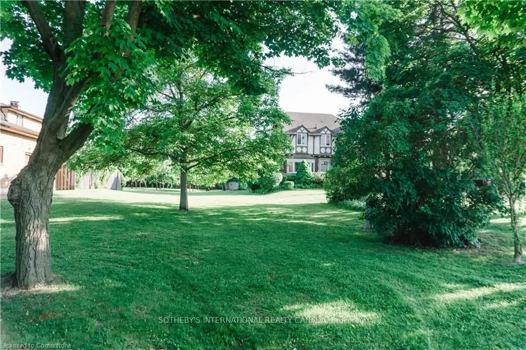 360 King Street E