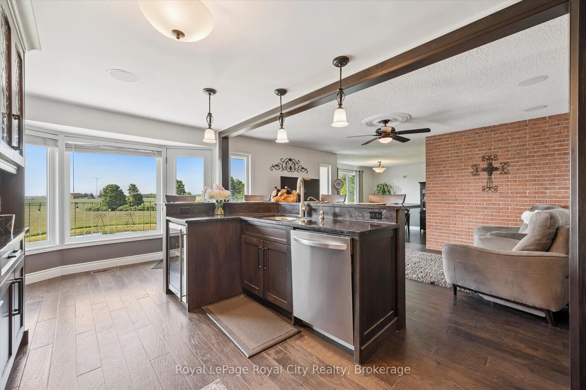 5072 Wellington  32 Road