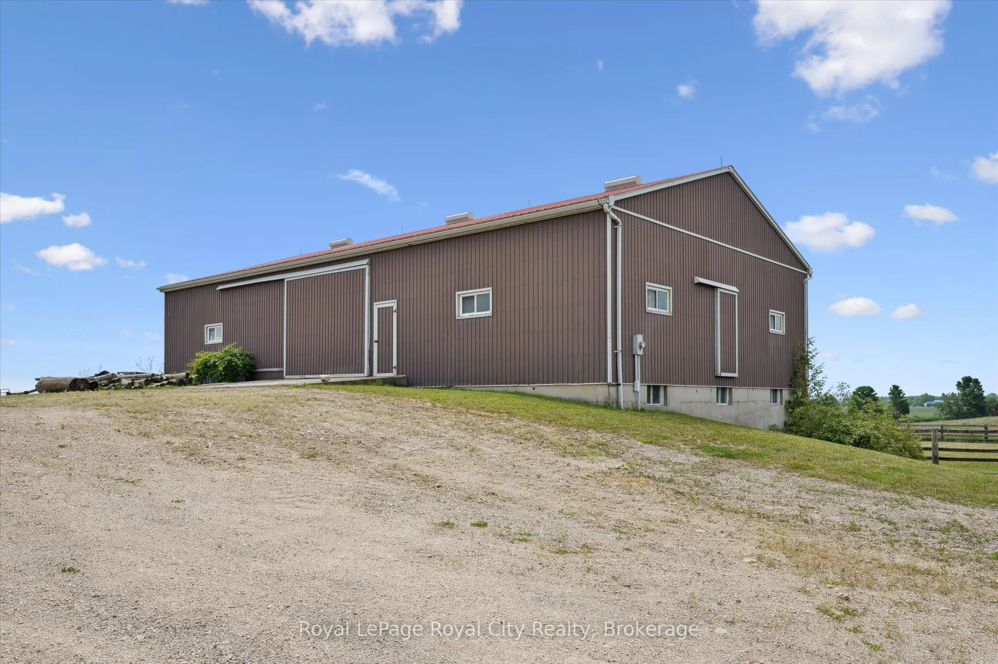 5072 Wellington  32 Road