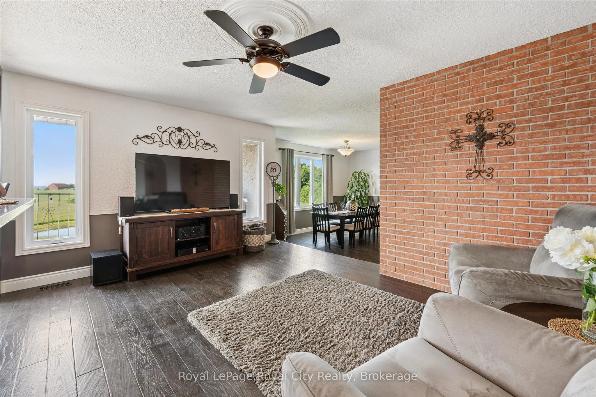5072 Wellington  32 Road