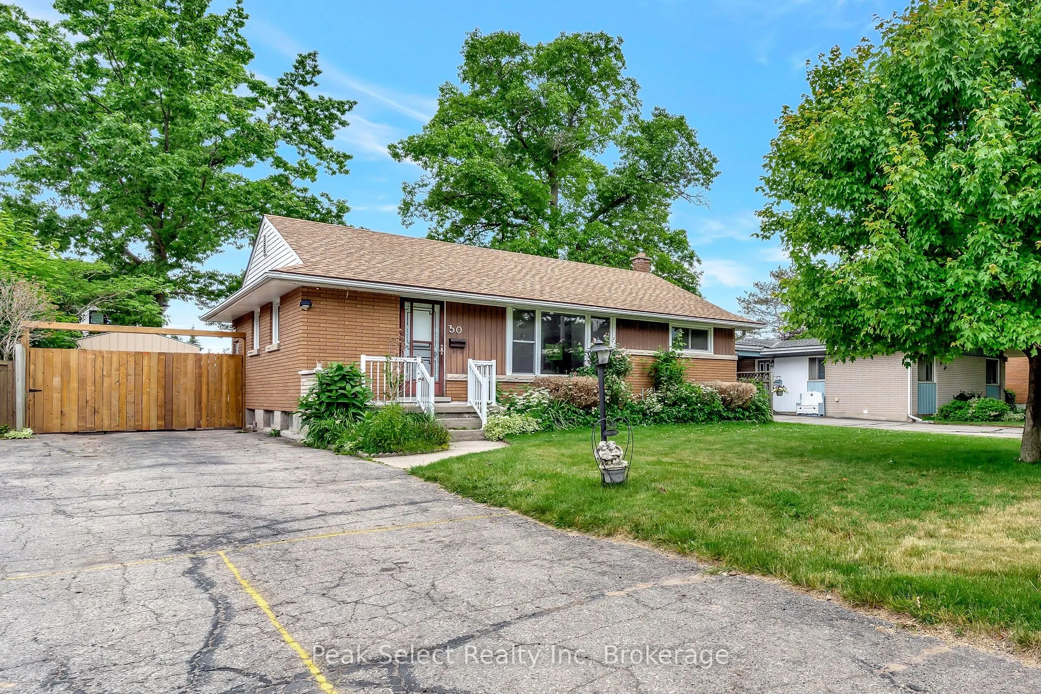 30 Radford Avenue