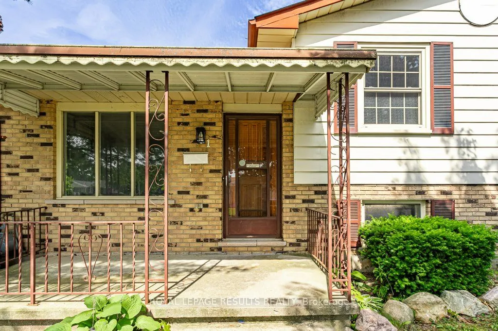 1 Vanier Place