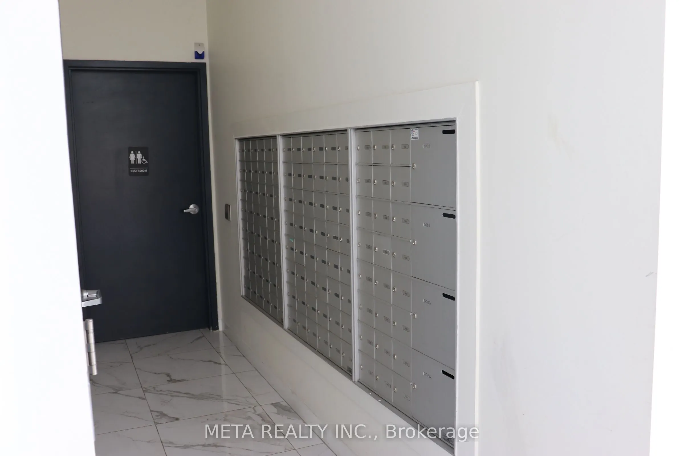 128 KING Street #908