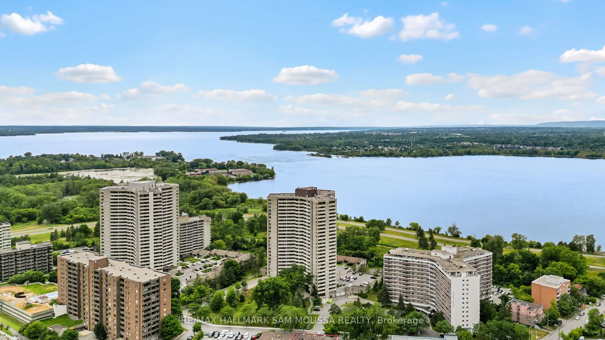 1081 Ambleside Drive, #2003