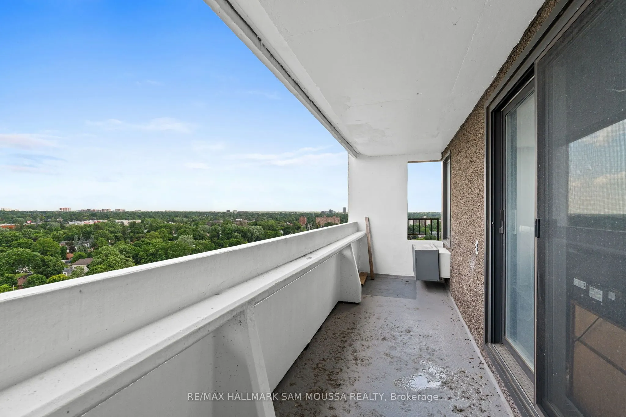 1081 Ambleside Drive, #2003