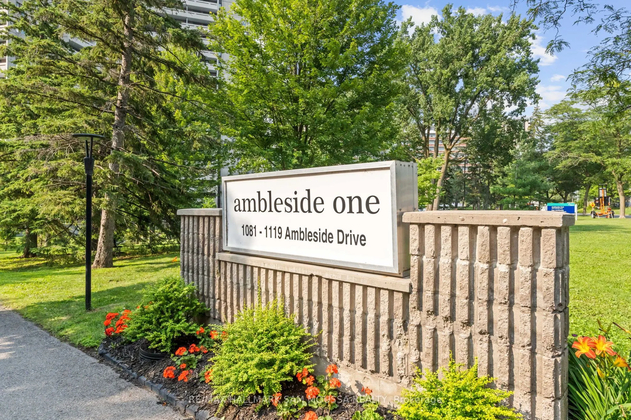 1081 Ambleside Drive, #2003