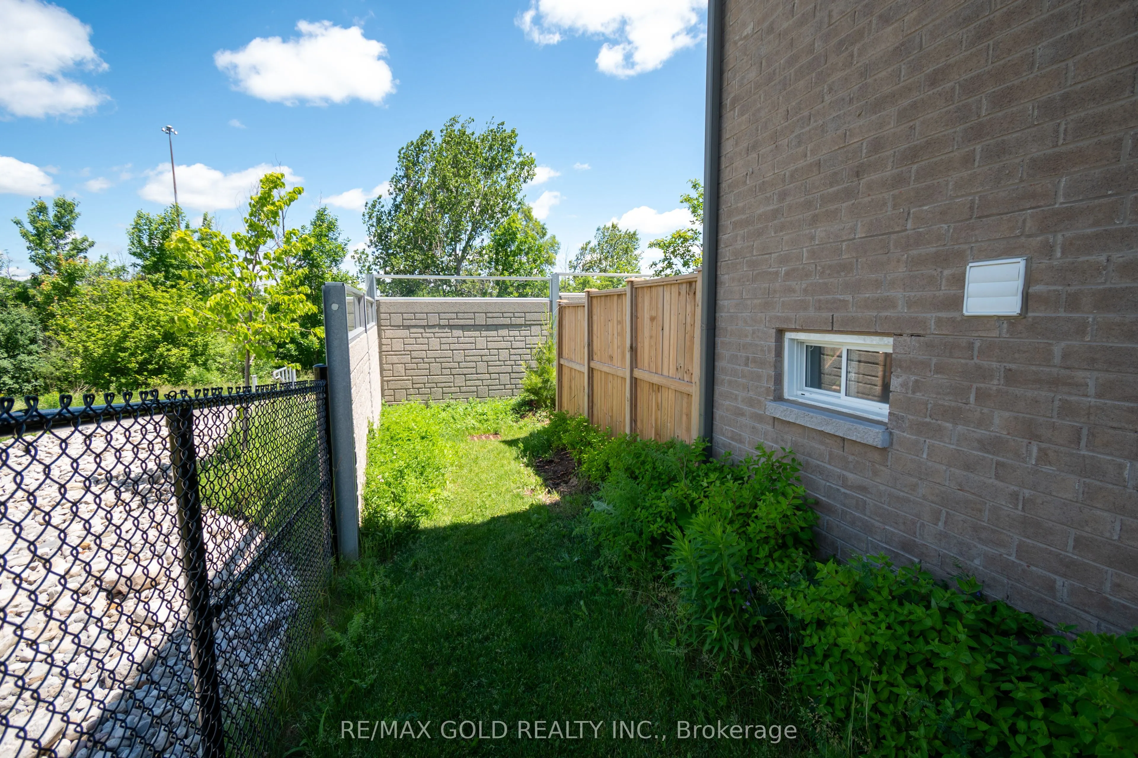 166 Deerpath Drive #1