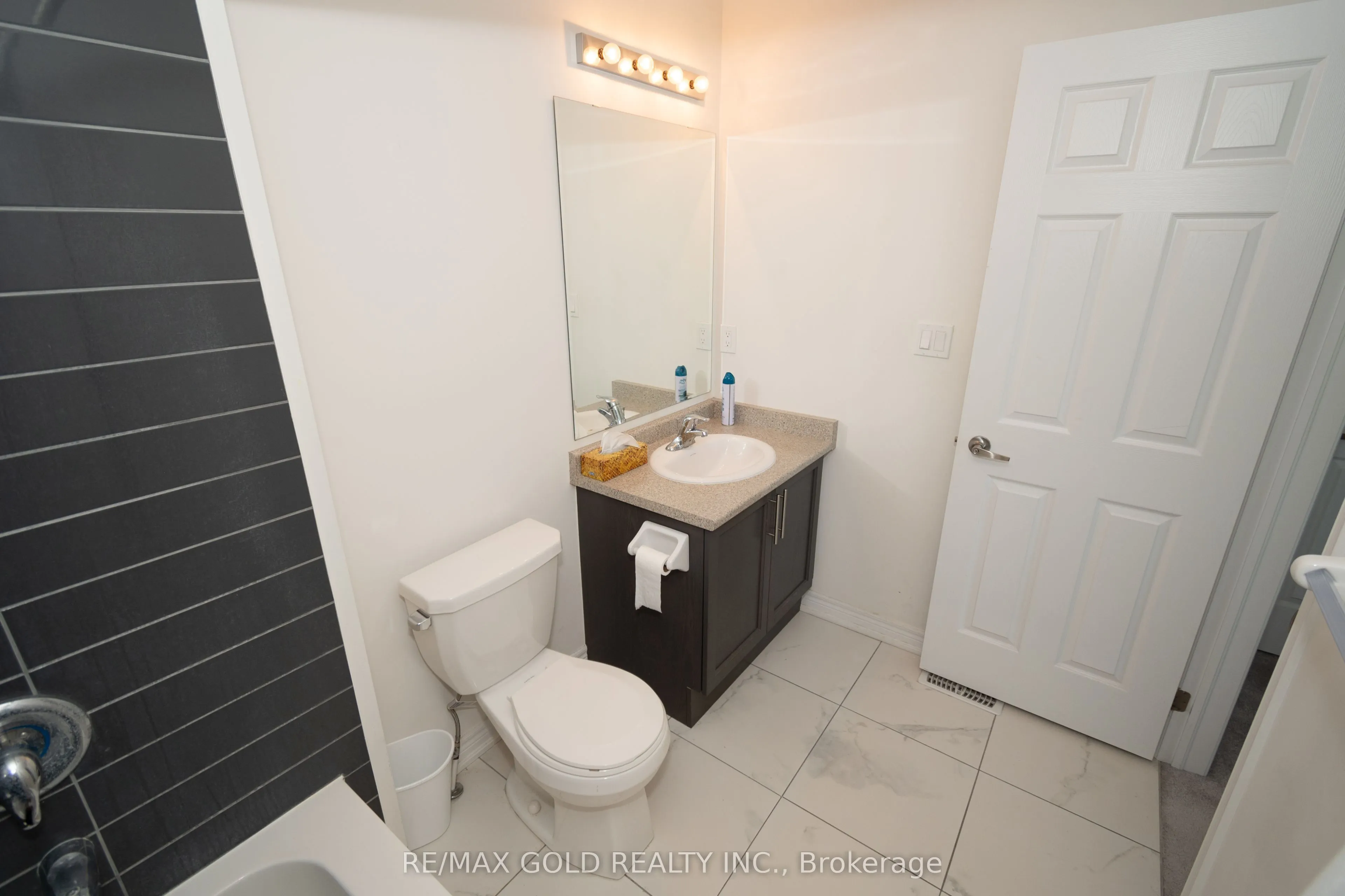 166 Deerpath Drive #1