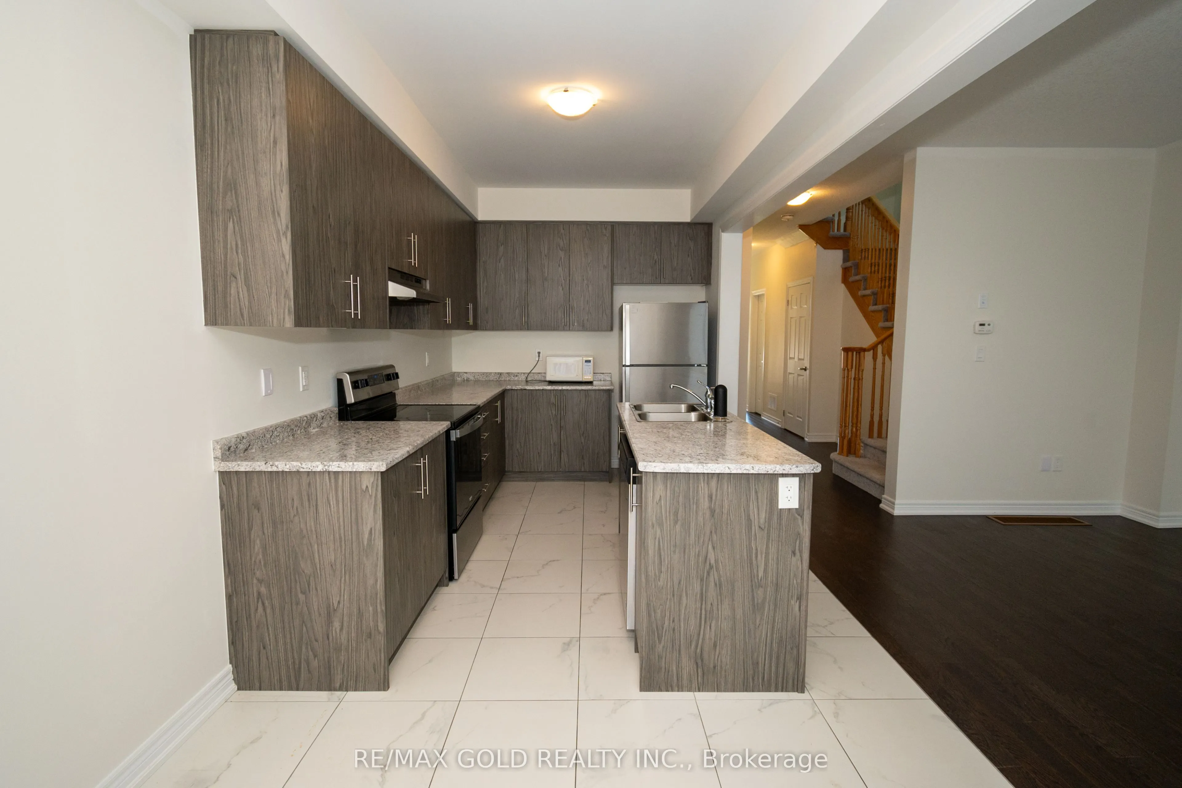 166 Deerpath Drive #1