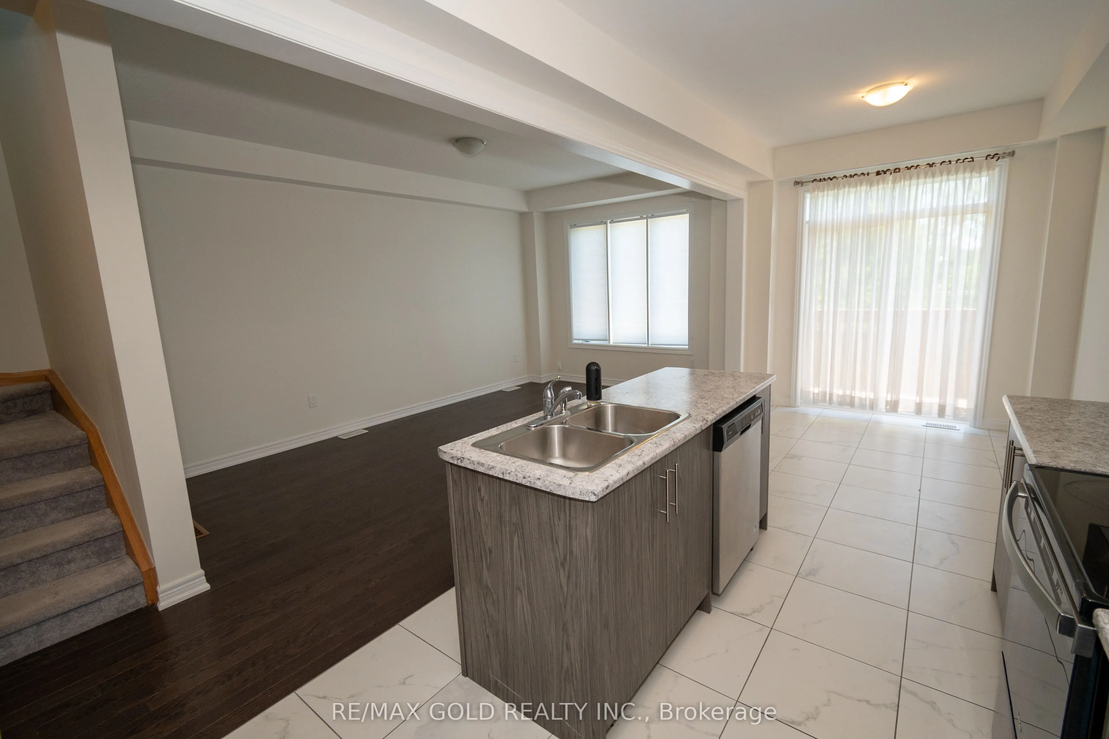 166 Deerpath Drive #1