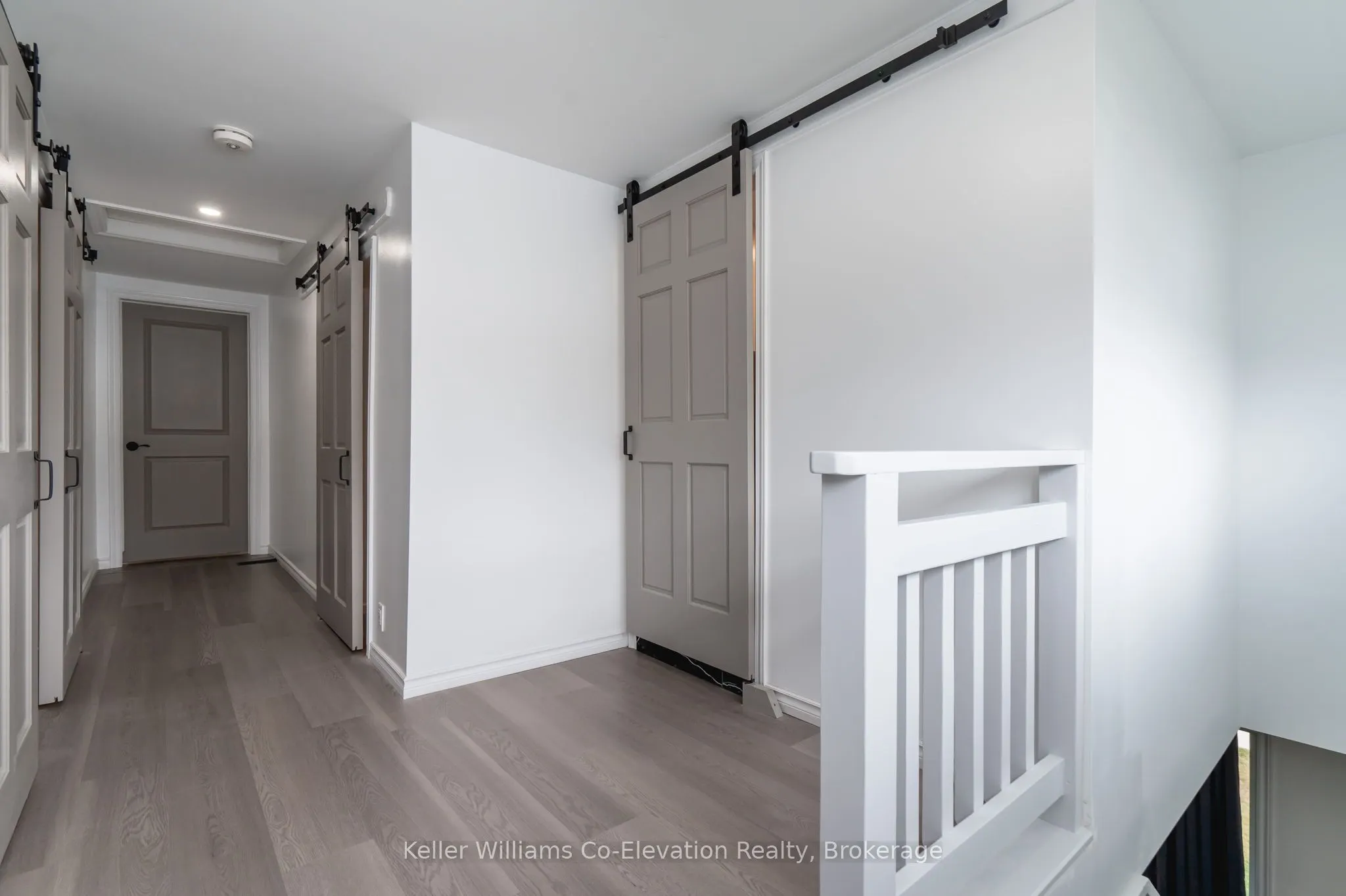 13 TORONTO Avenue