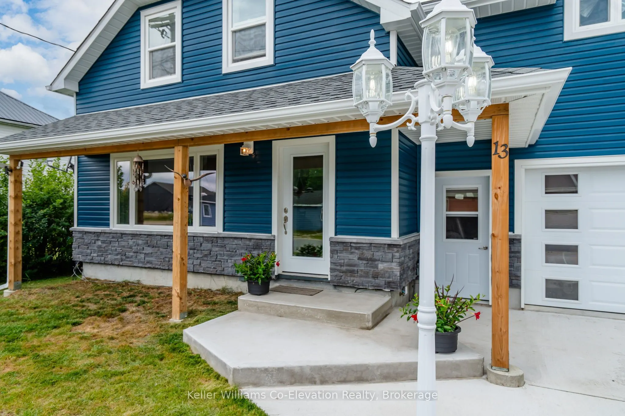 13 TORONTO Avenue
