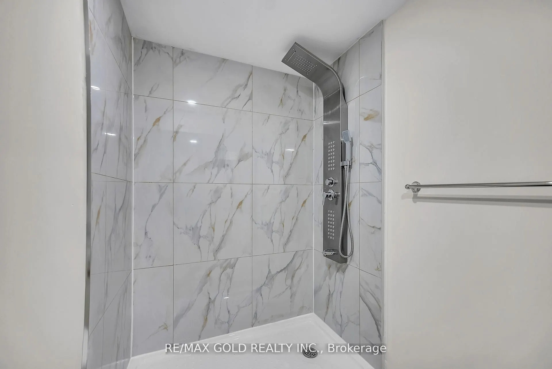 92 Athabaska Drive