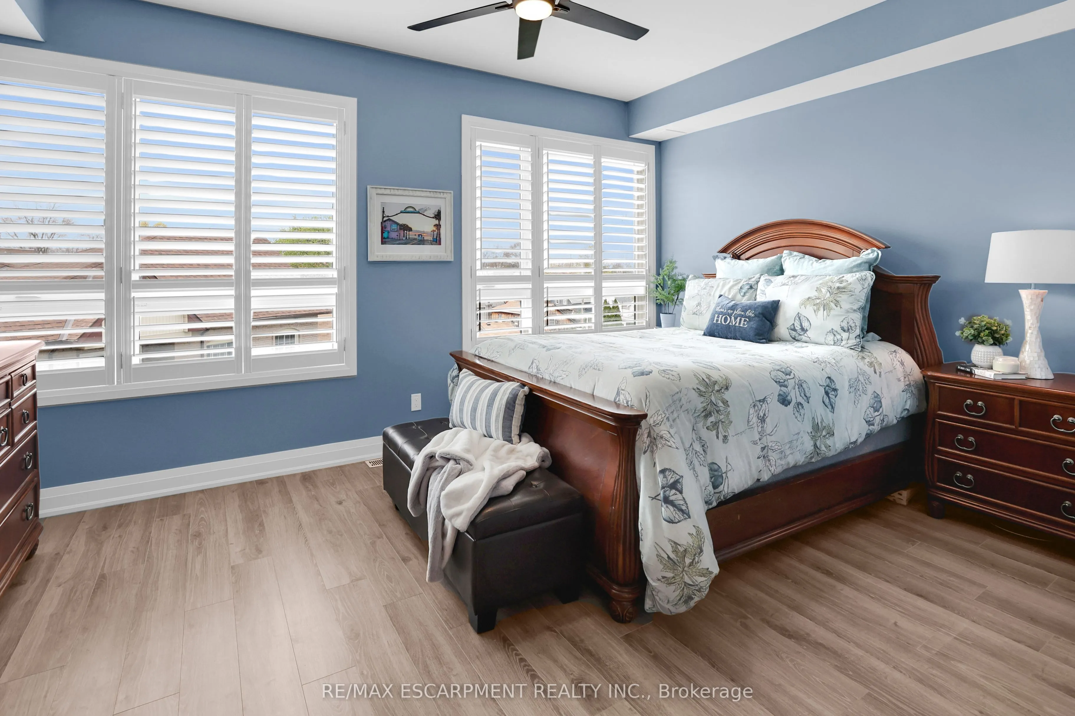 39 Robinson Street N, #4
