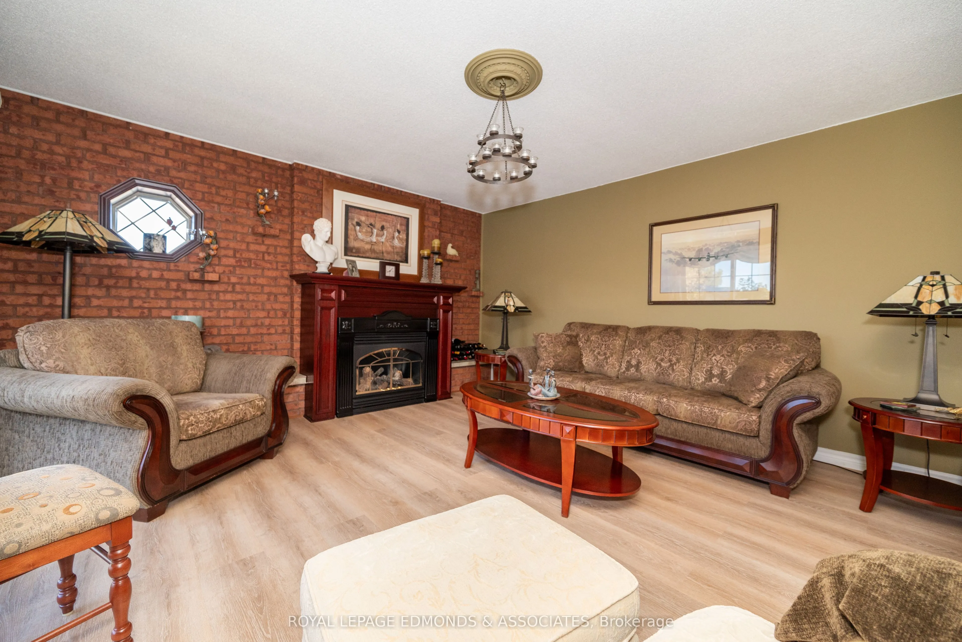 1315 Blakely Crescent W