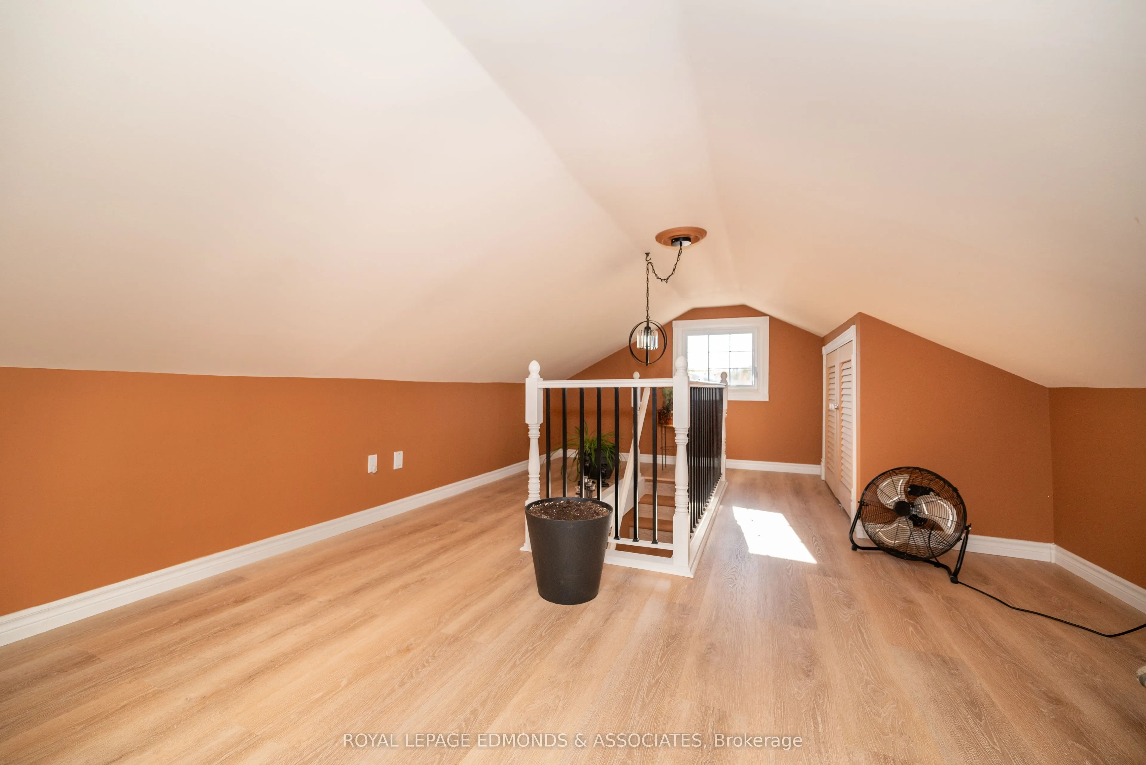1315 Blakely Crescent W