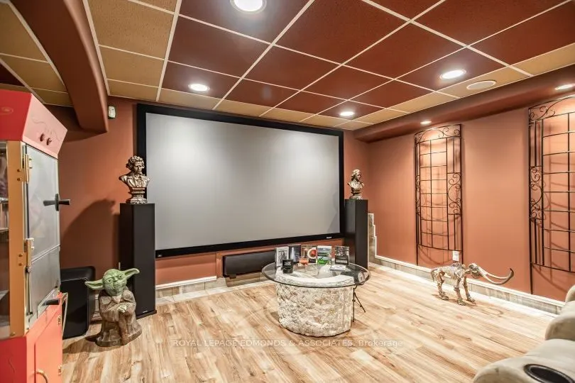 1315 Blakely Crescent W