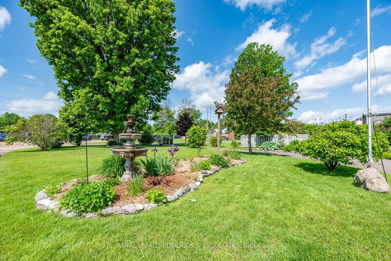 1315 Blakely Crescent W