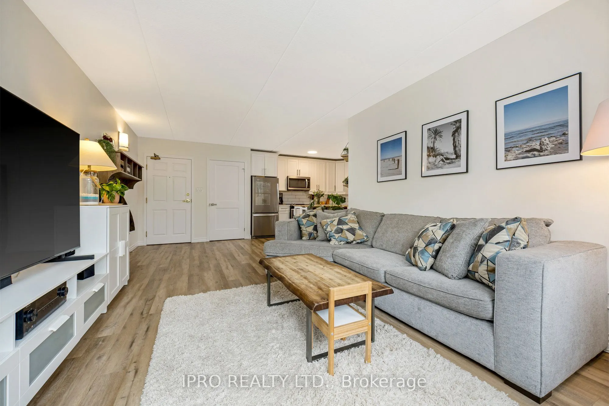 264 Alma Street, #203