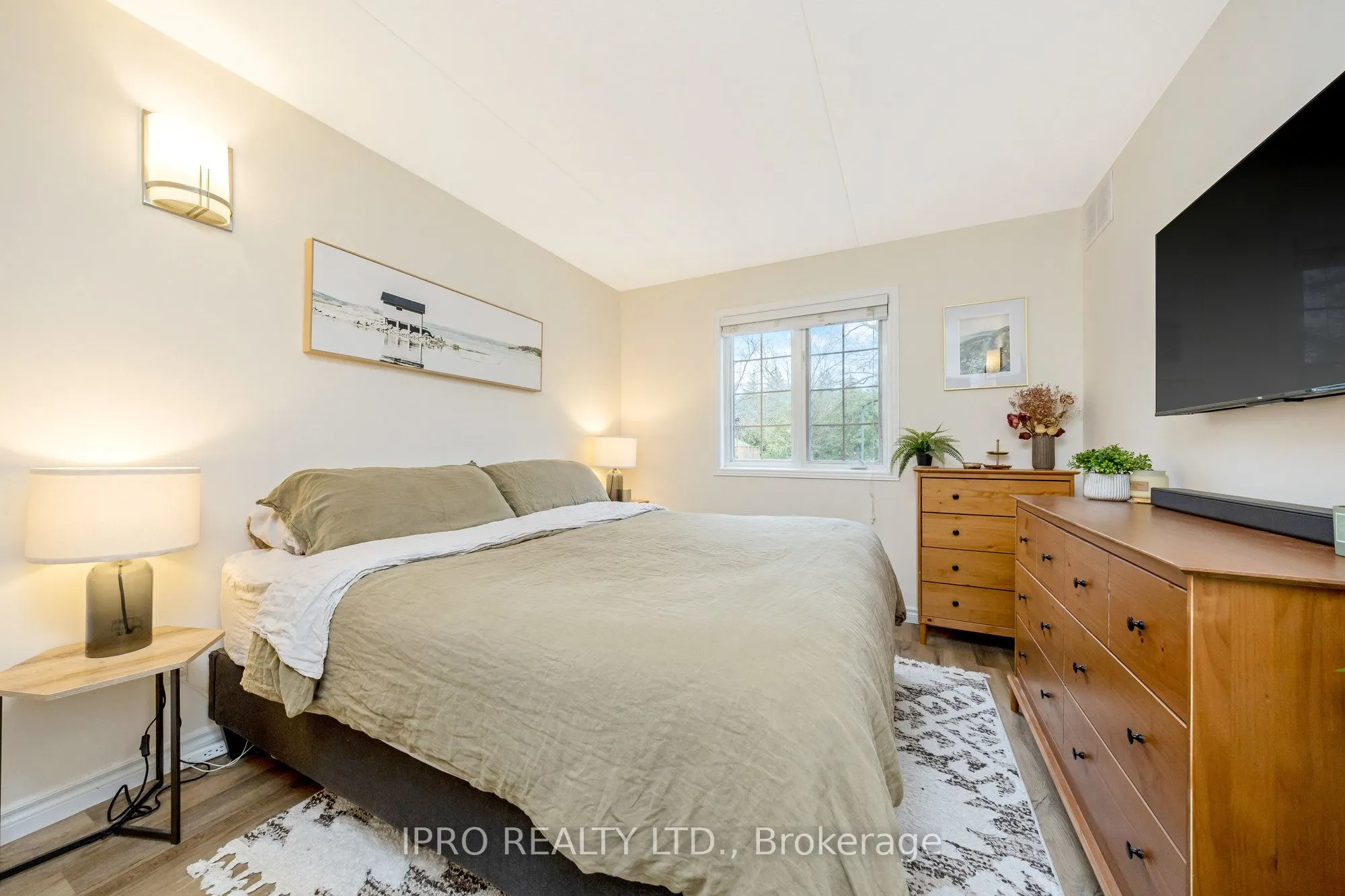 264 Alma Street, #203
