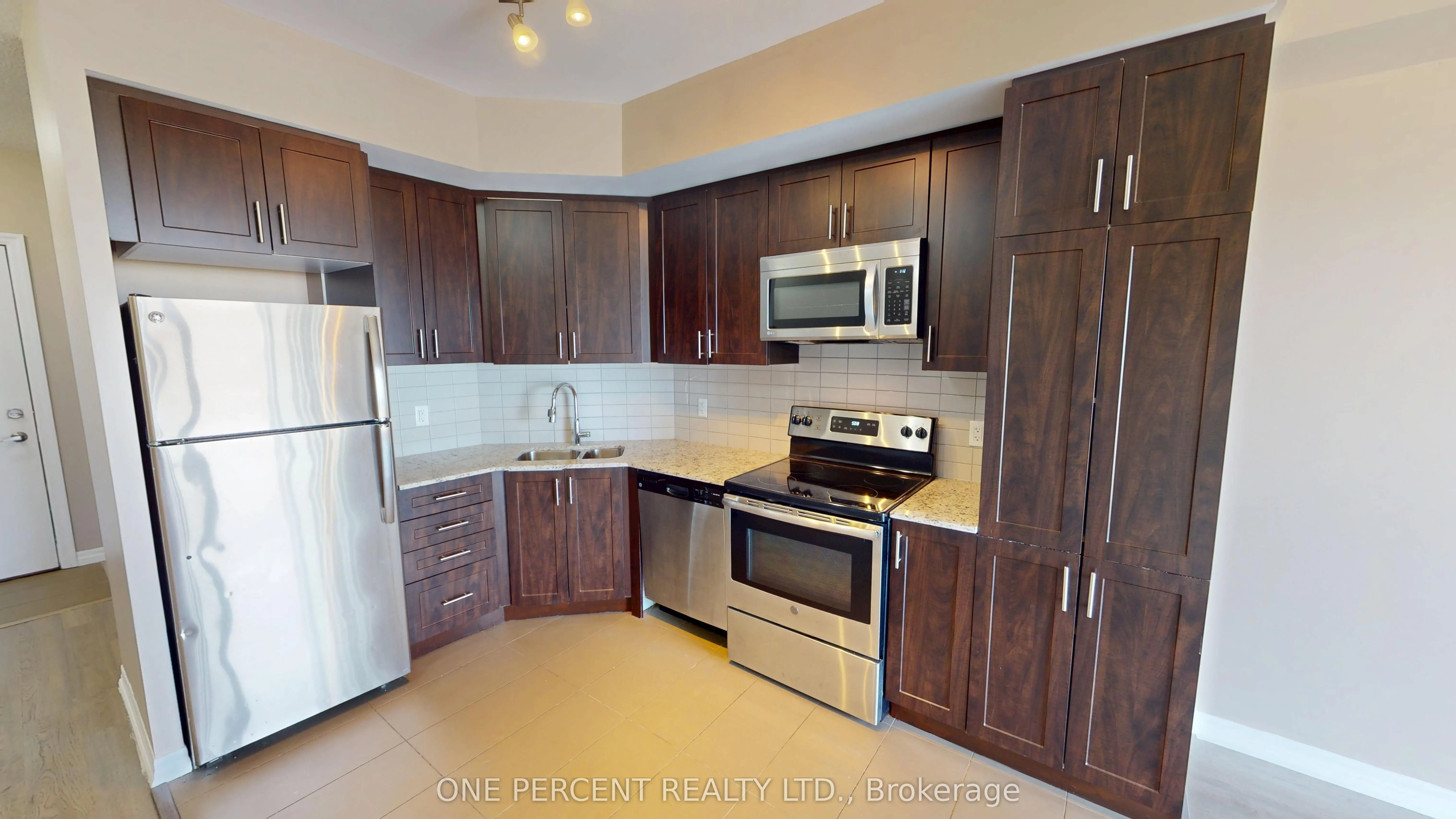 560 North Service Road, #605