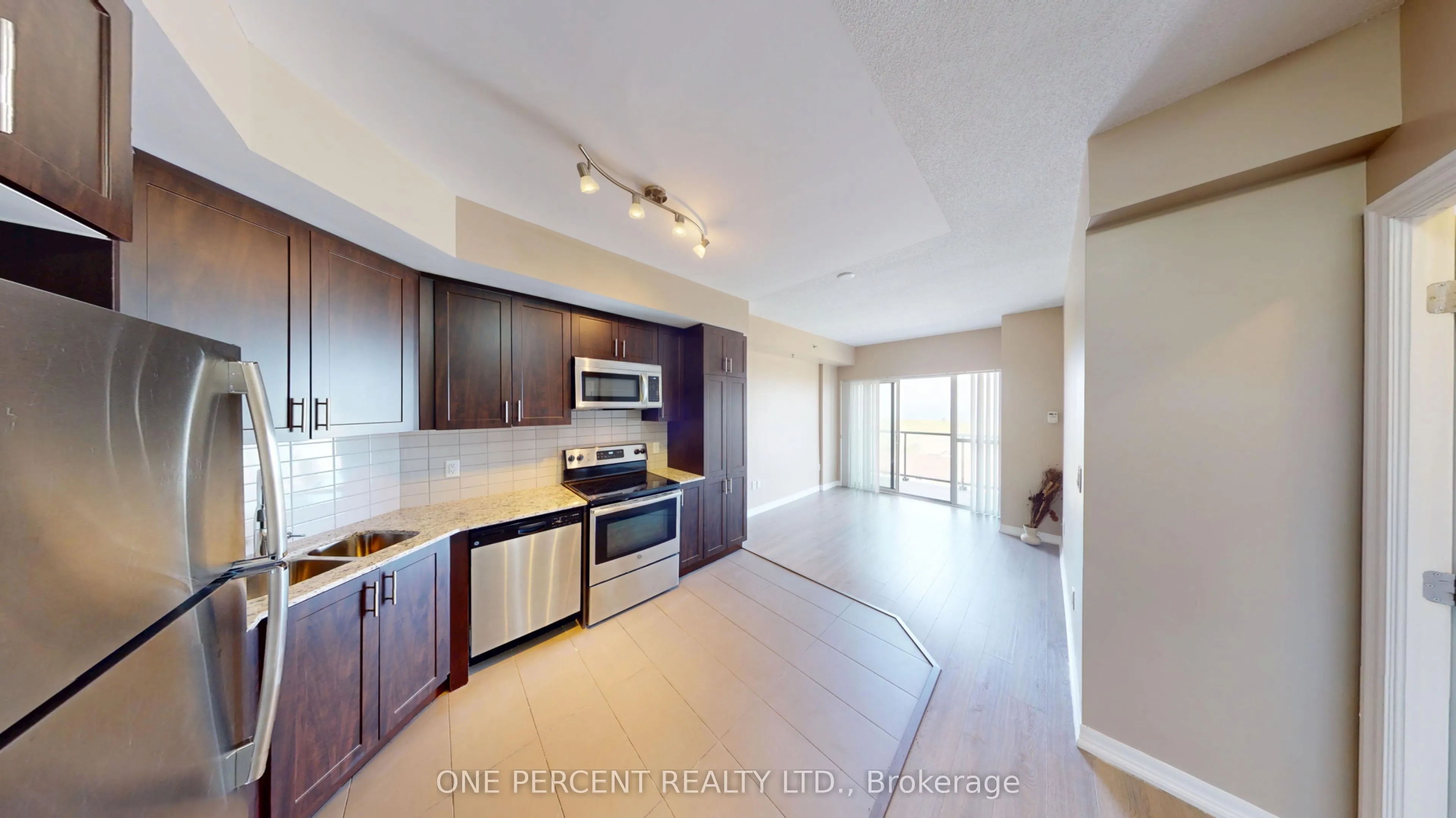 560 North Service Road, #605