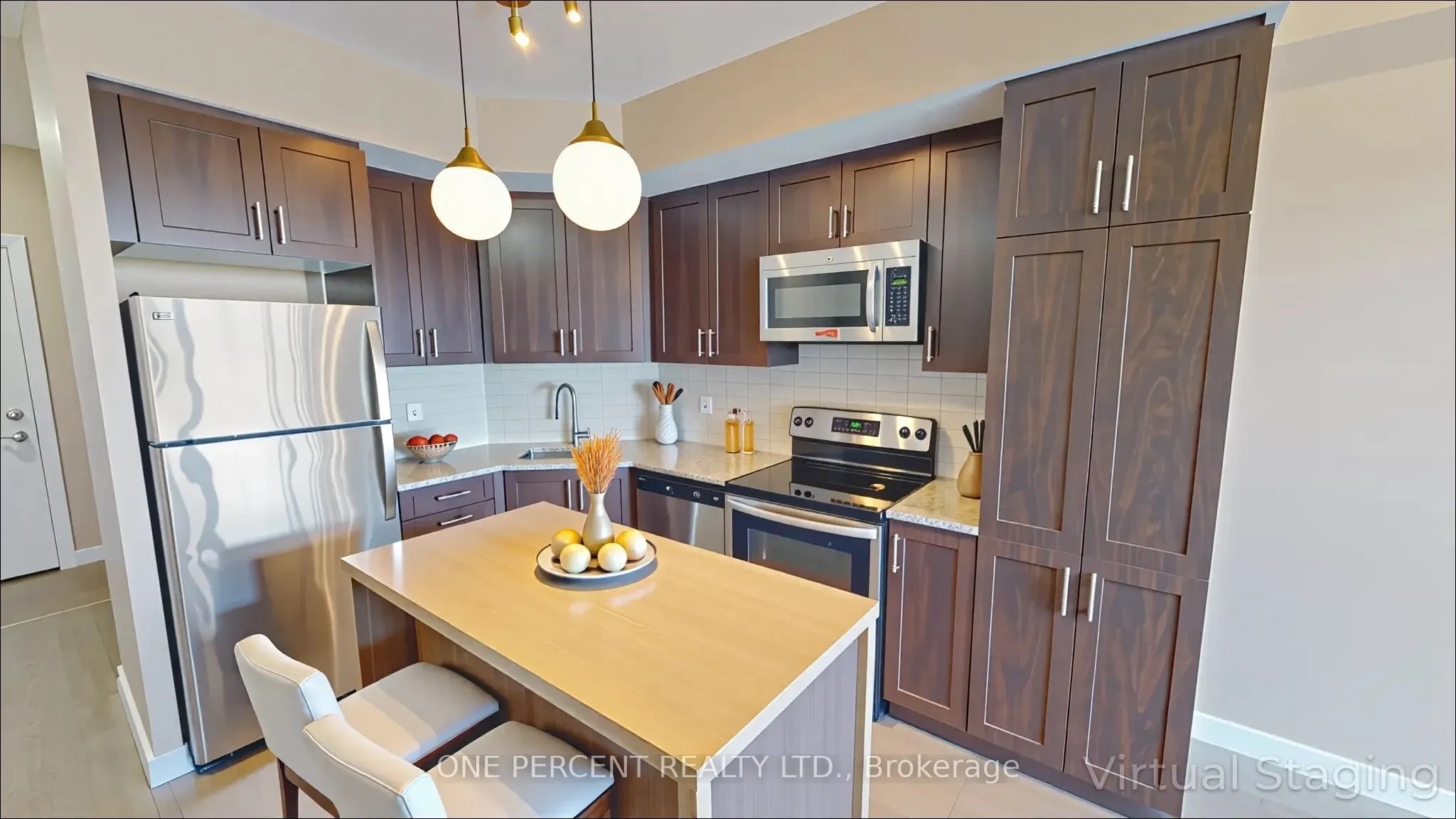 560 North Service Road, #605