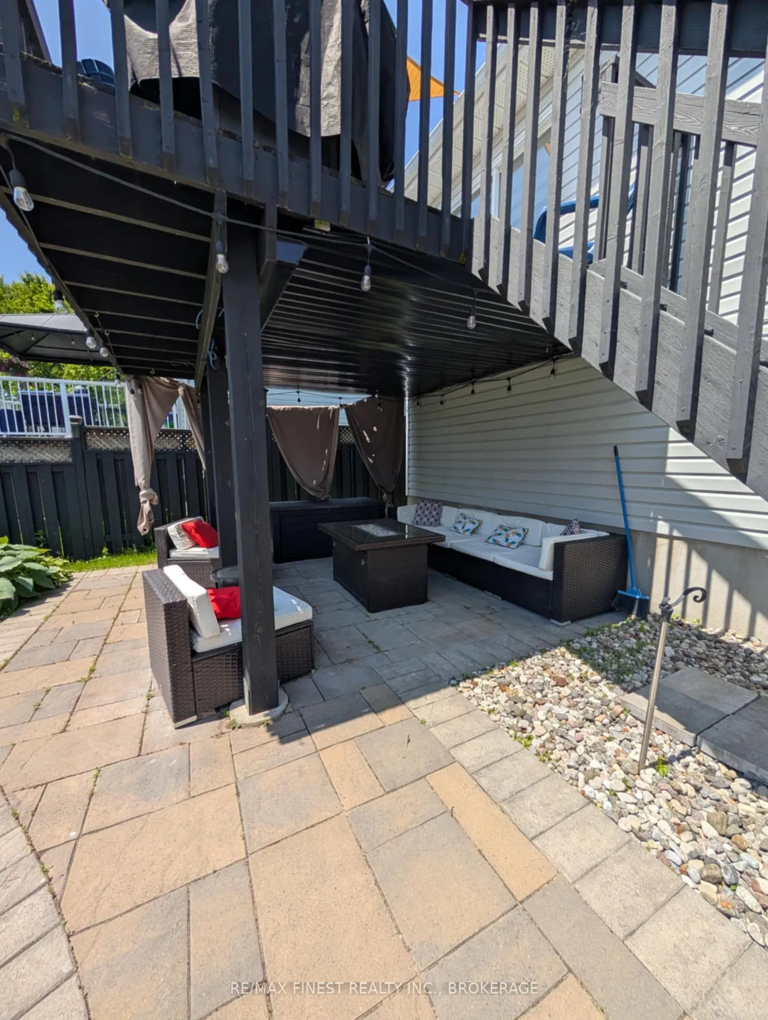 1001 Bluffwood Avenue
