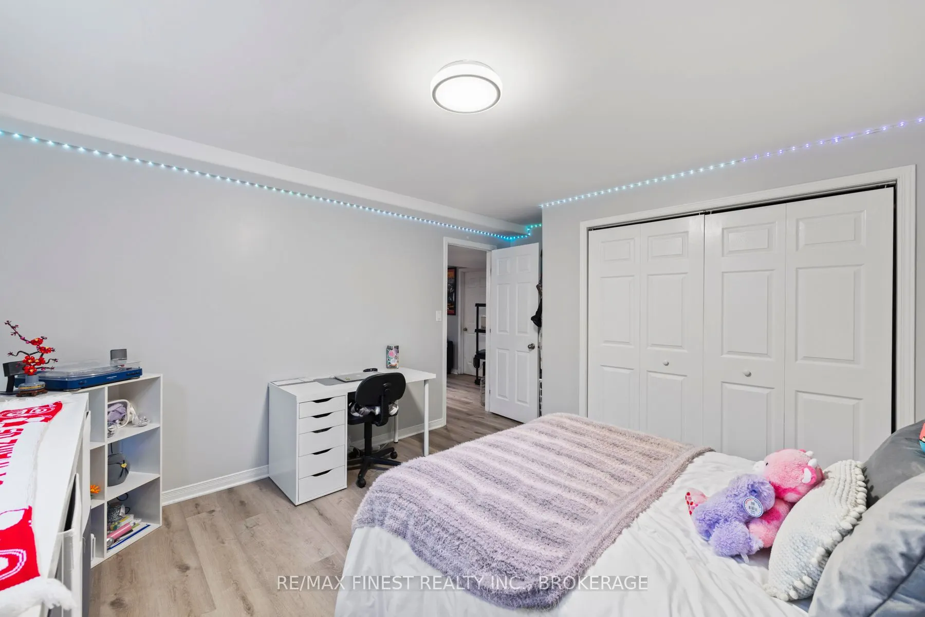 1001 Bluffwood Avenue