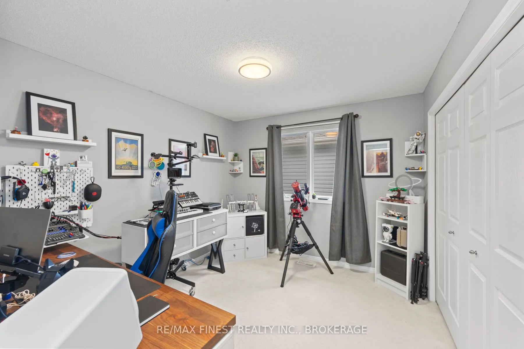 1001 Bluffwood Avenue