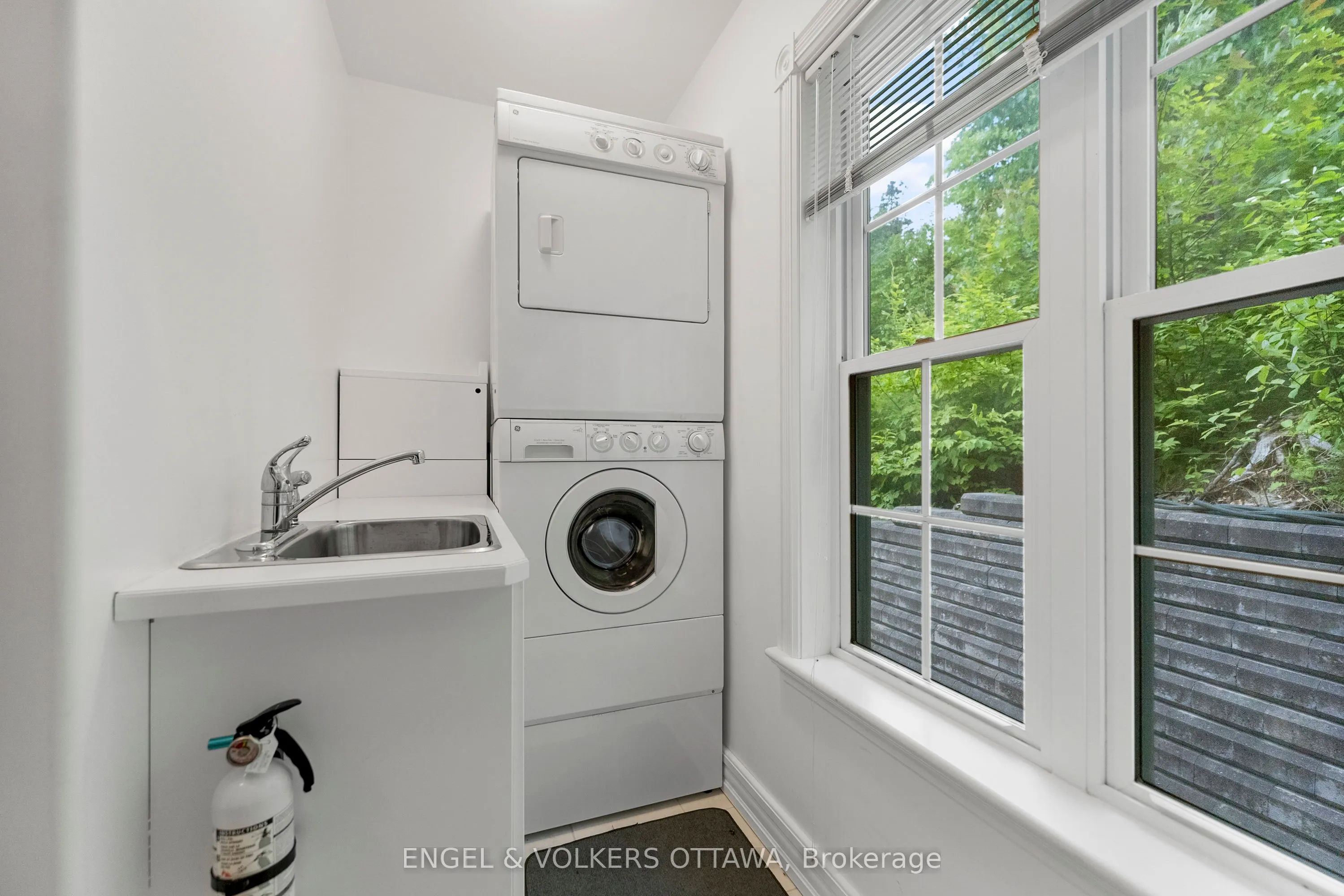 541 Morglan Lane