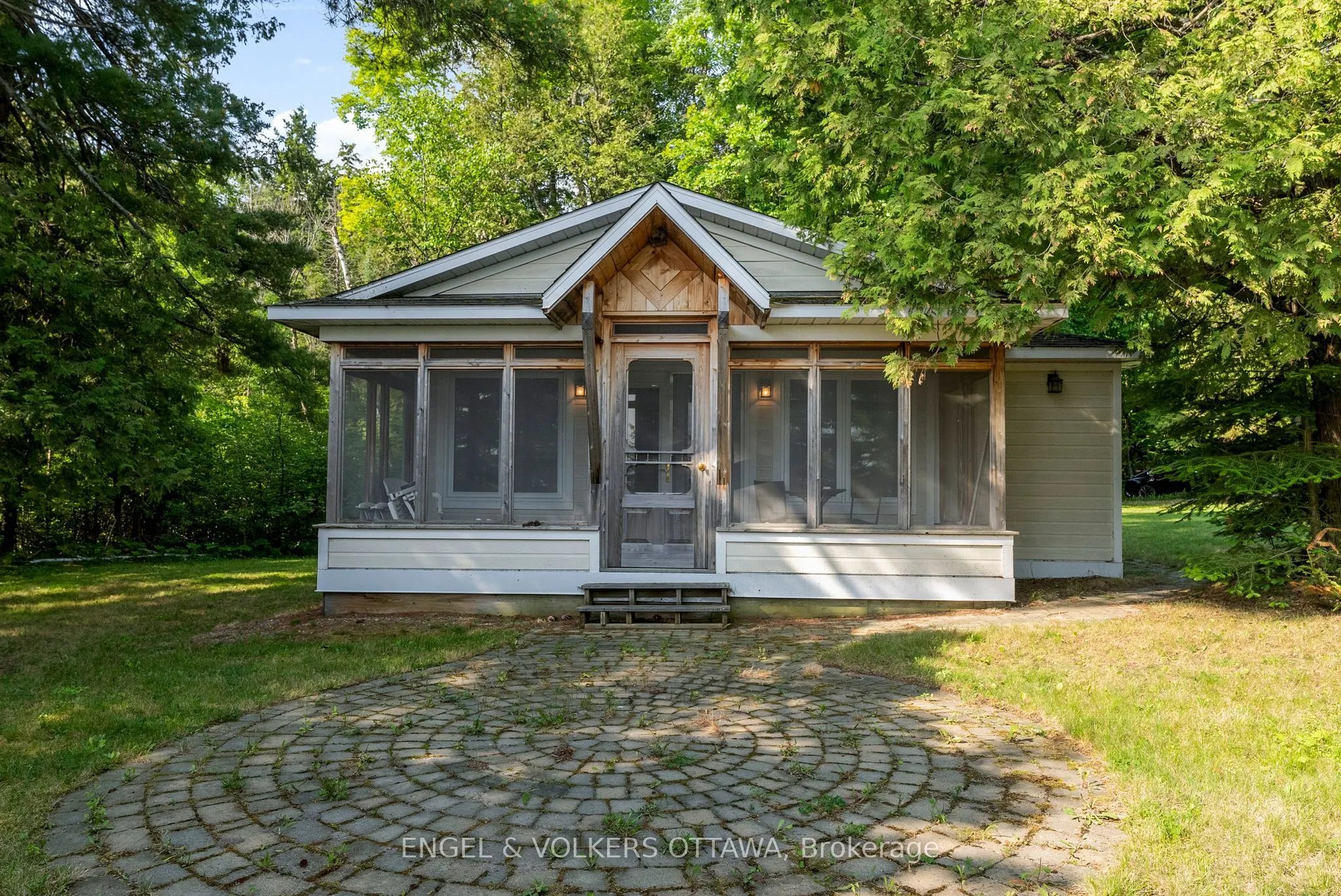 541 Morglan Lane