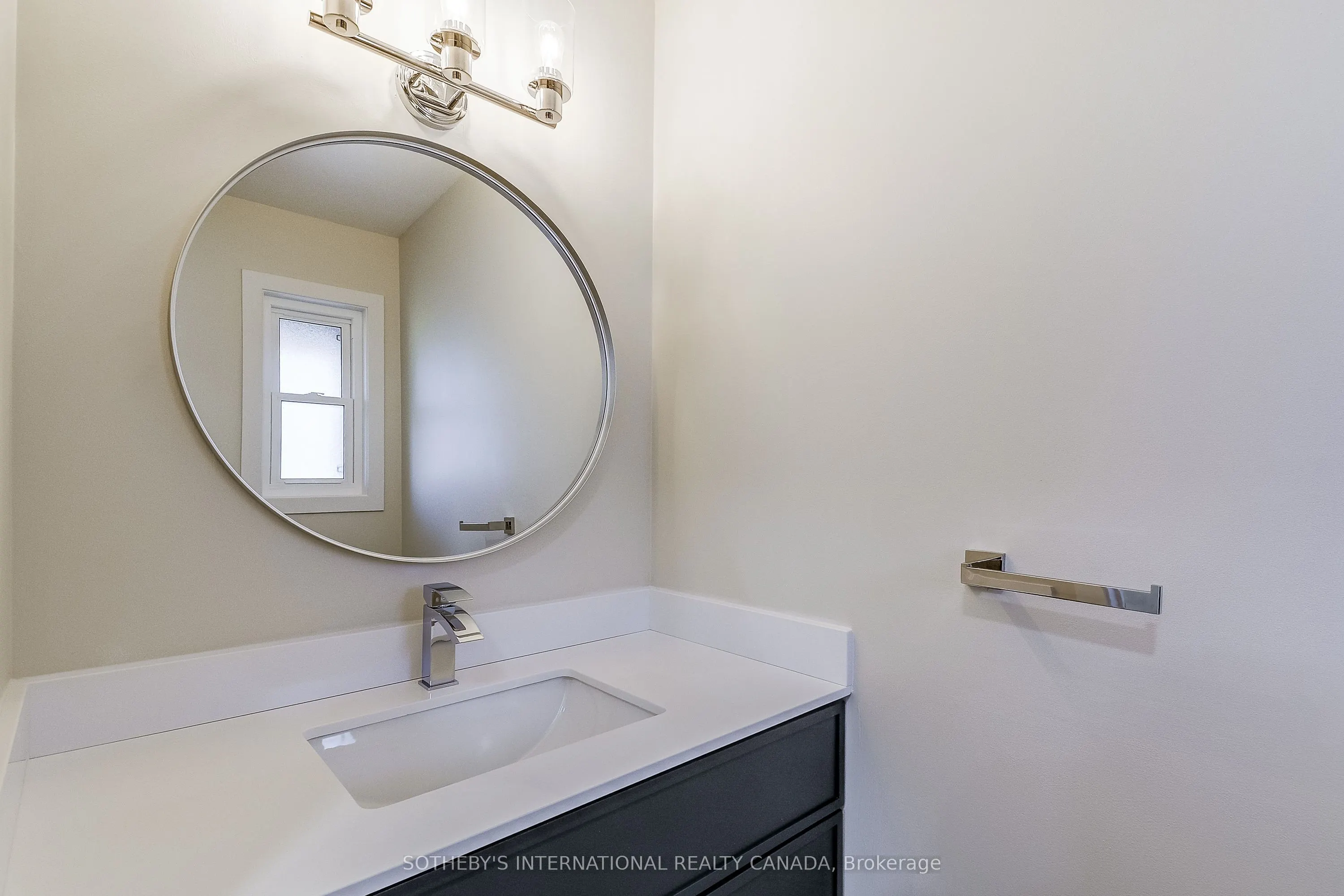 55 Kerman Avenue, #5