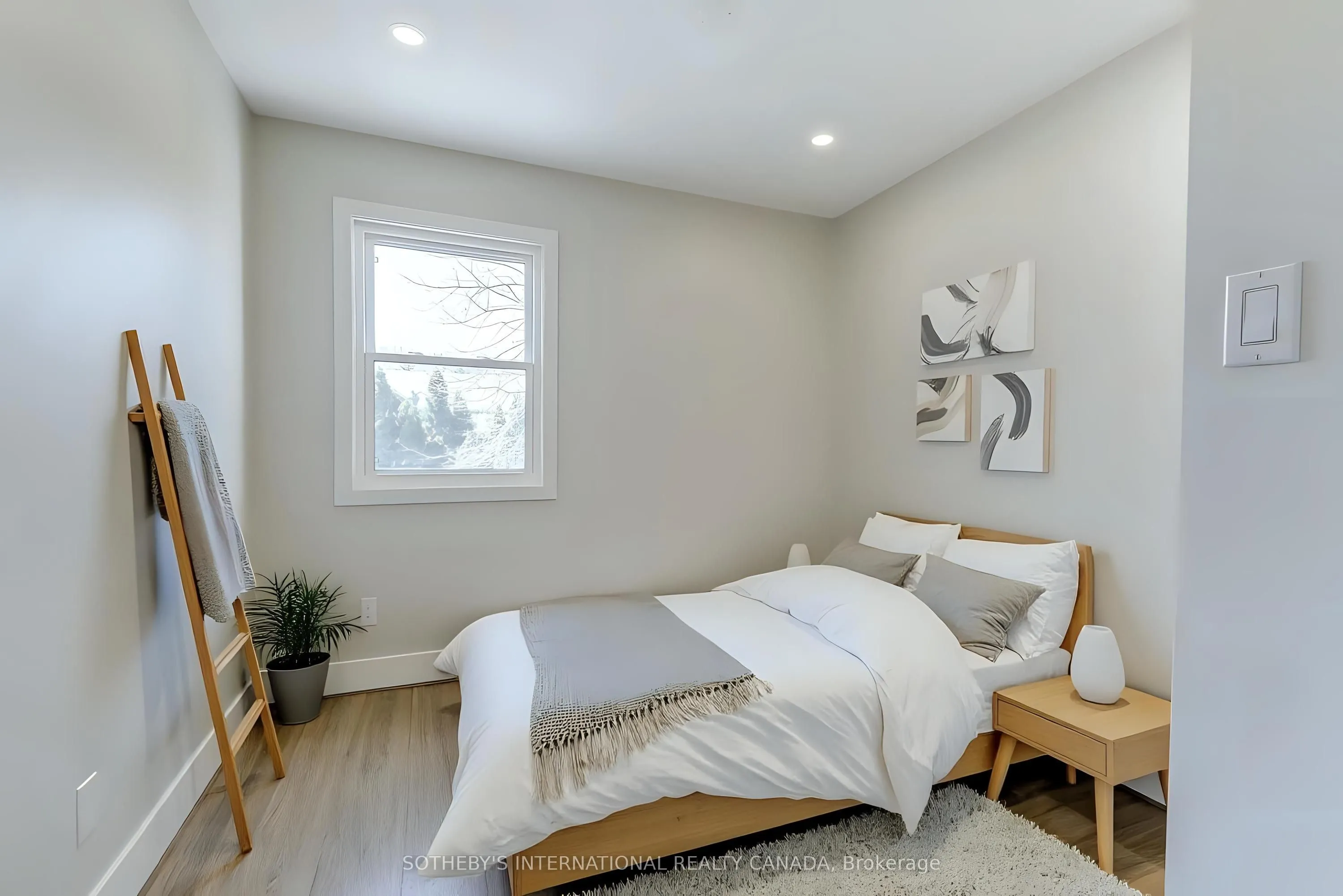 55 Kerman Avenue, #5