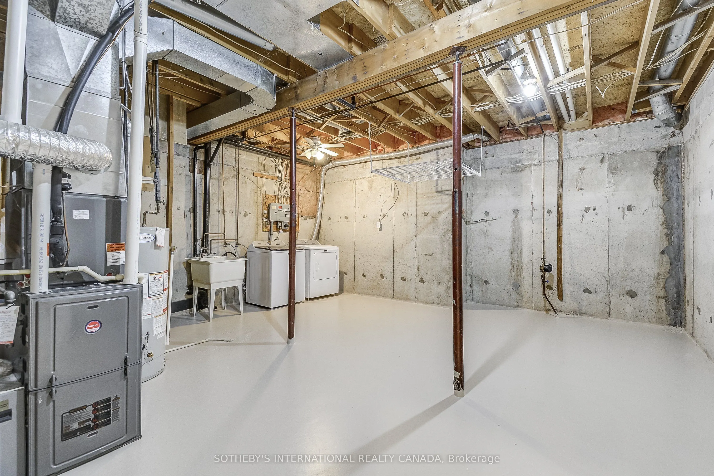 55 Kerman Avenue, #5