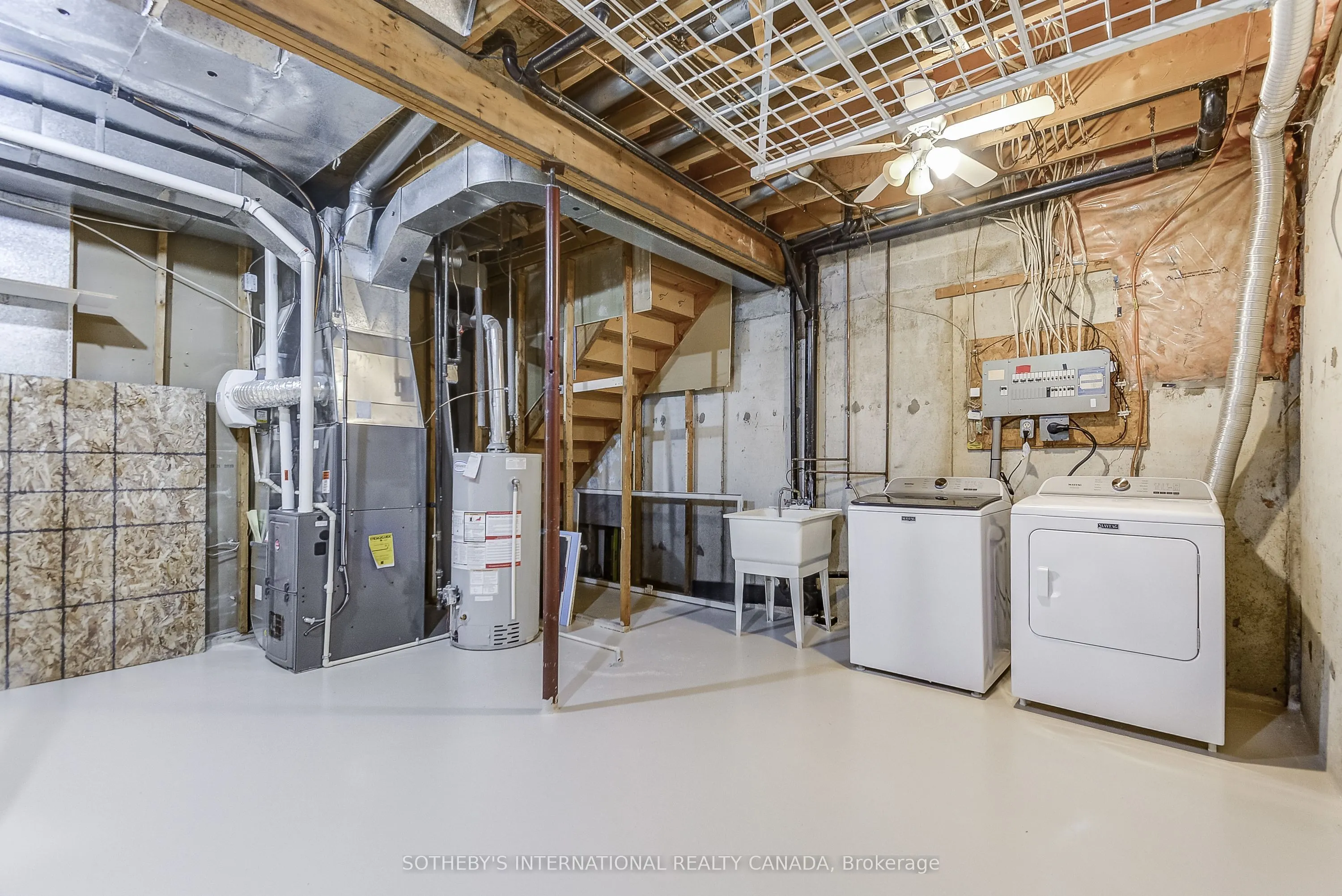 55 Kerman Avenue, #5