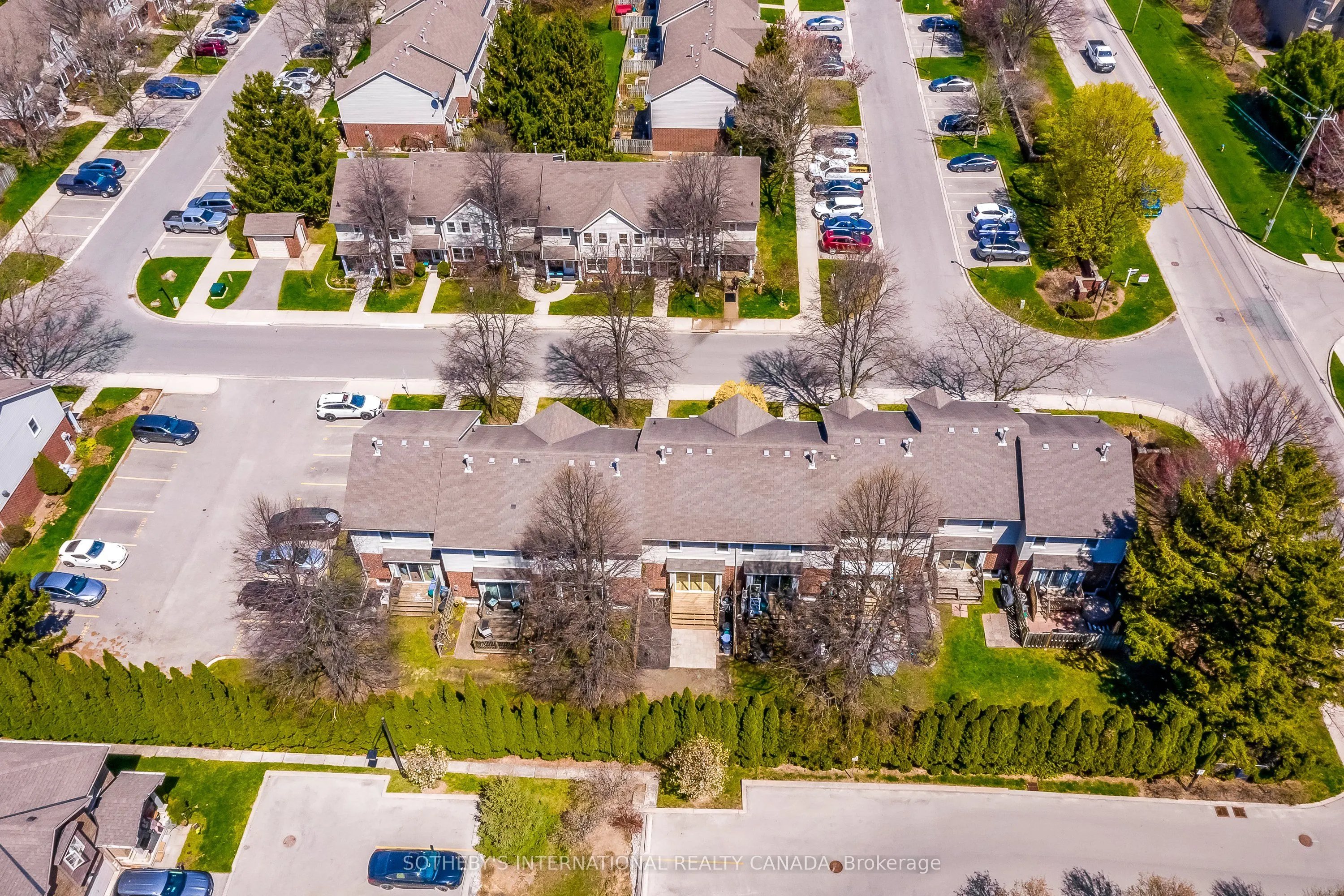 55 Kerman Avenue, #5