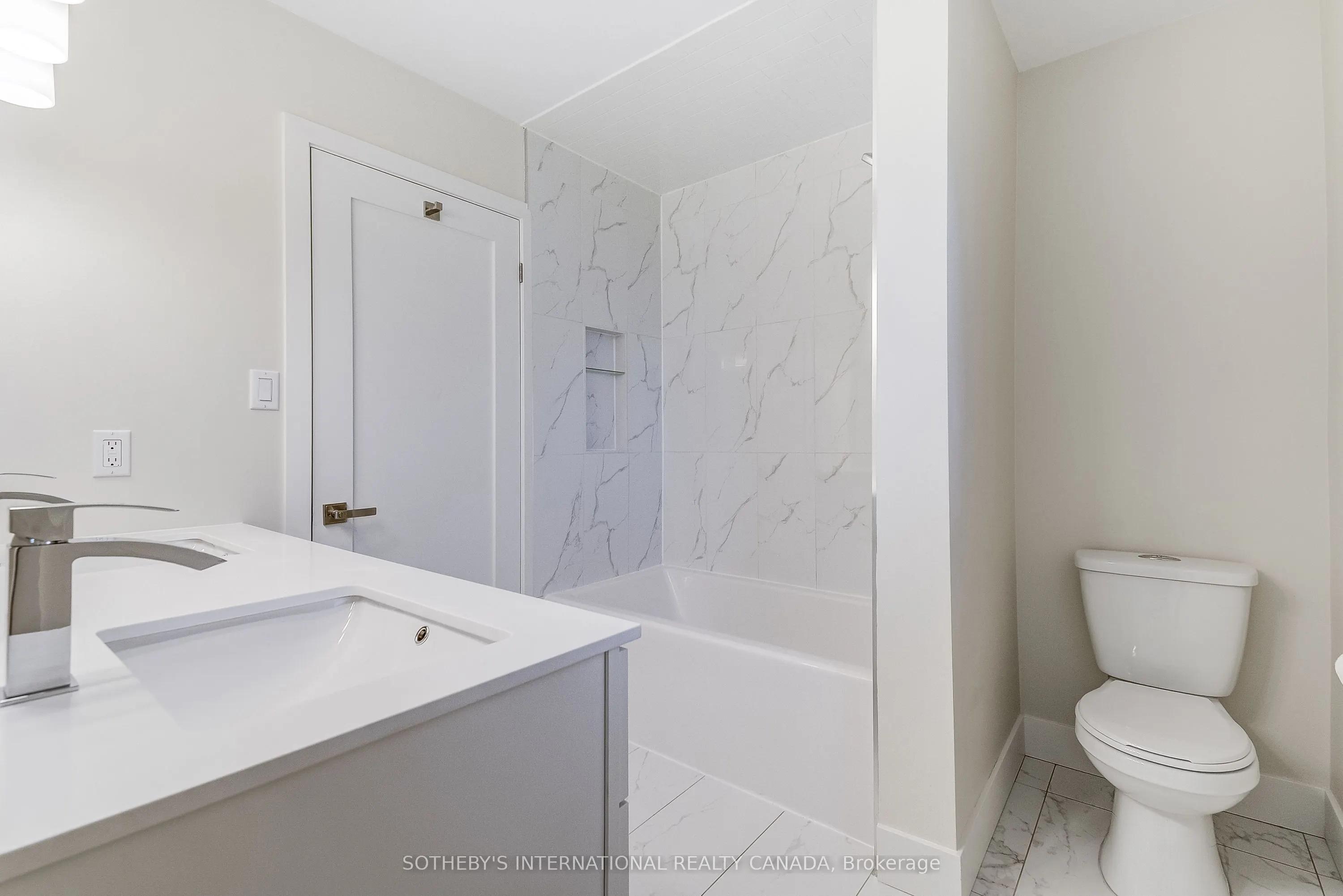 55 Kerman Avenue, #5