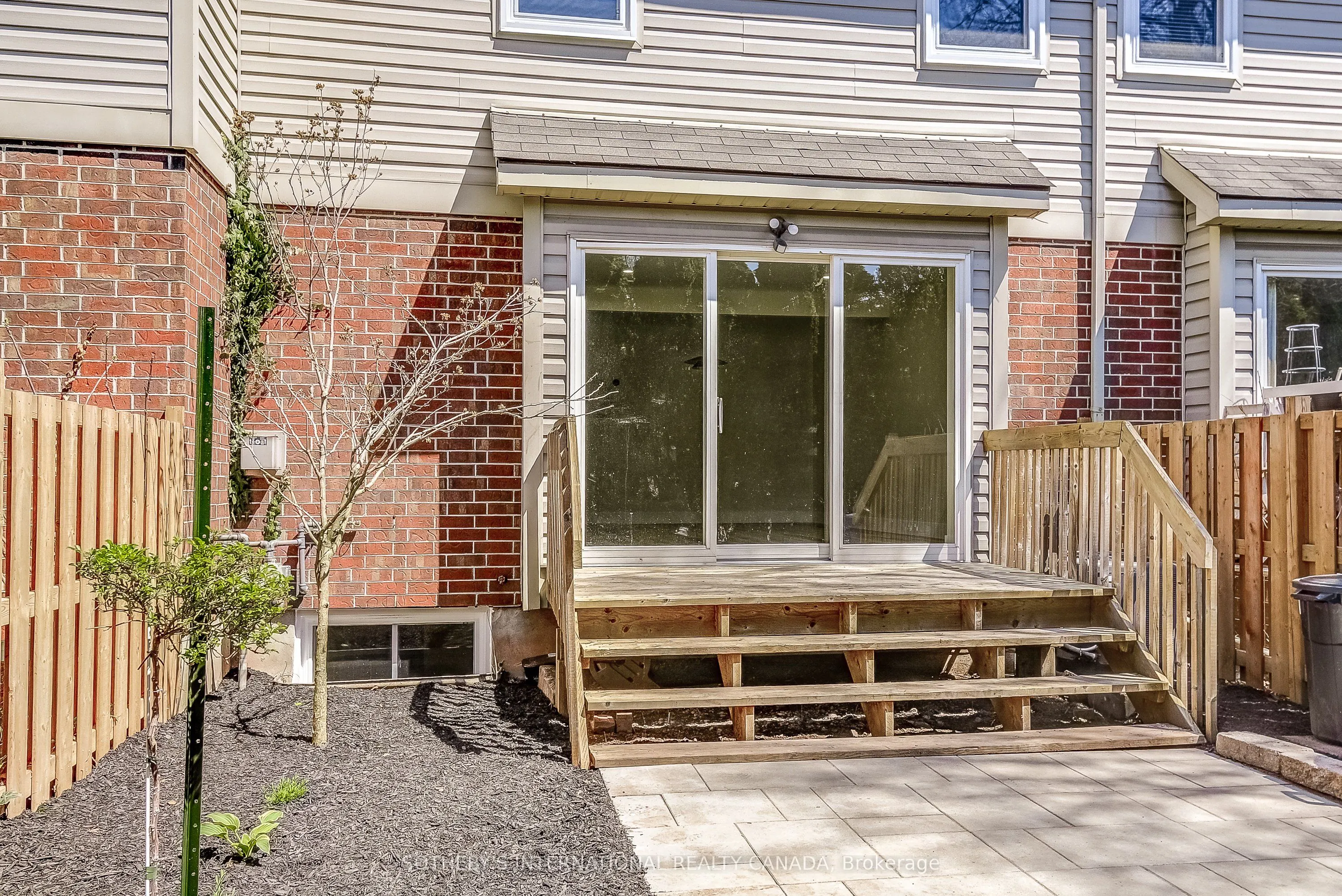 55 Kerman Avenue, #5
