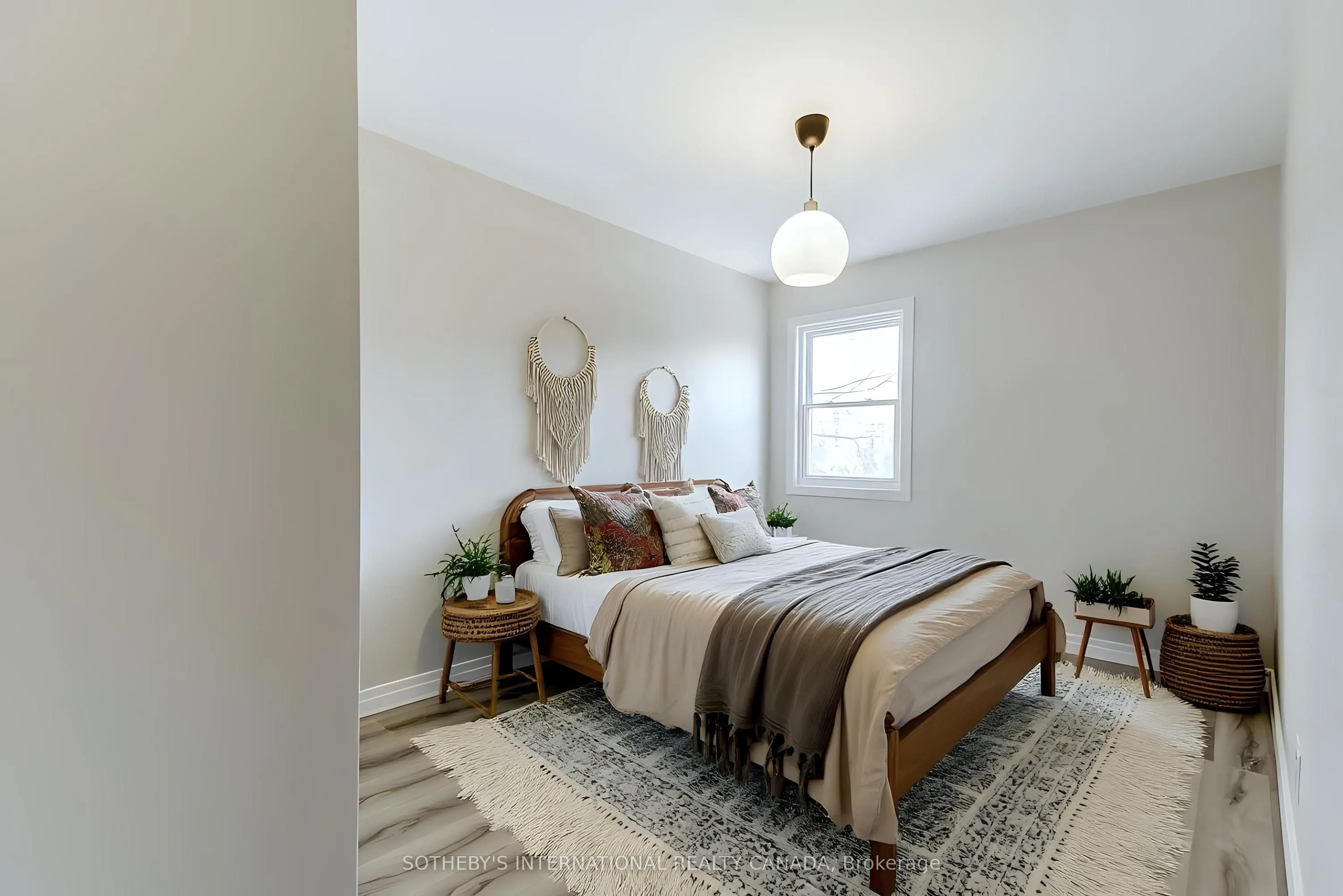 55 Kerman Avenue, #5