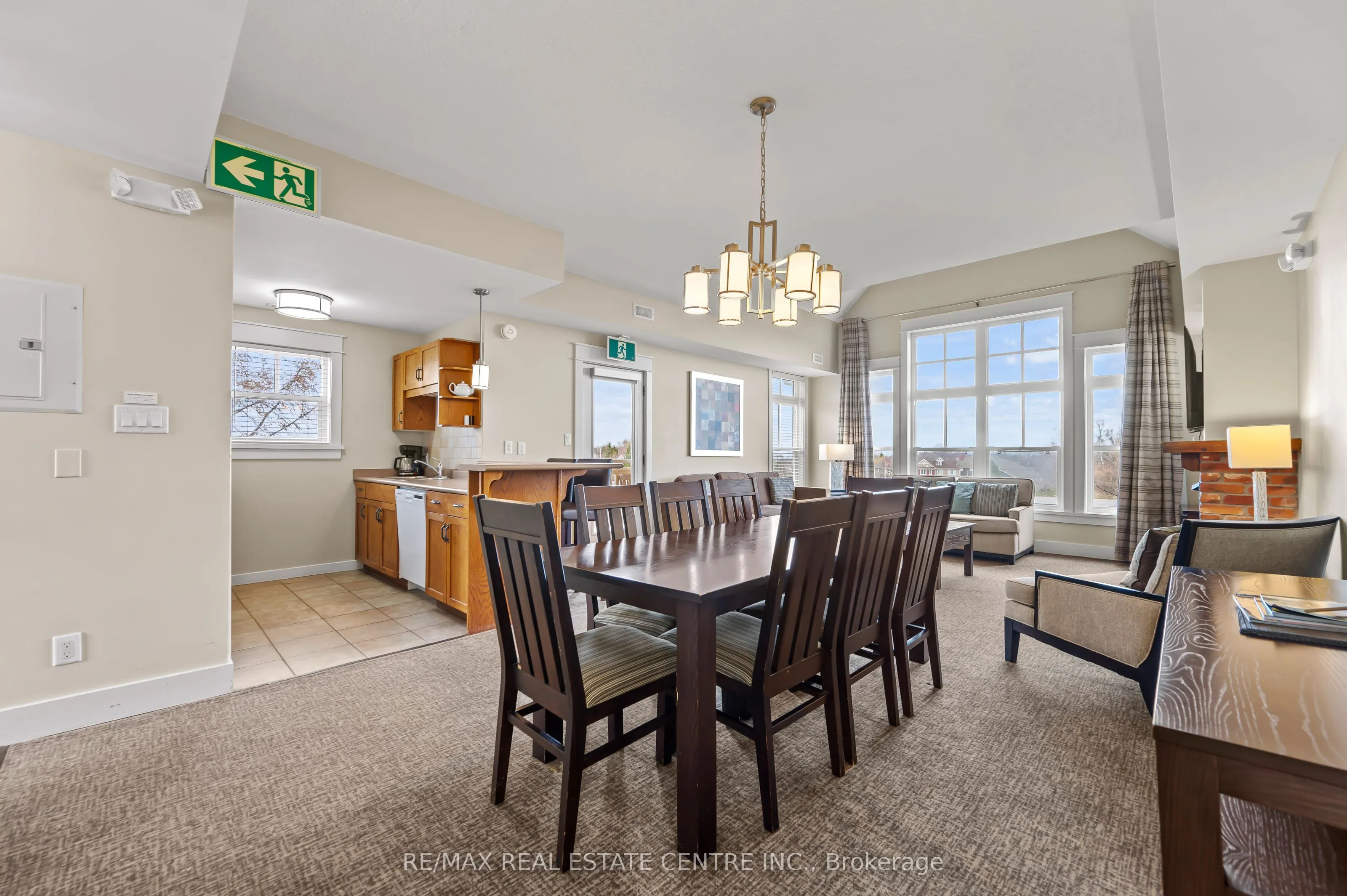 125 FAIRWAY Court, #228
