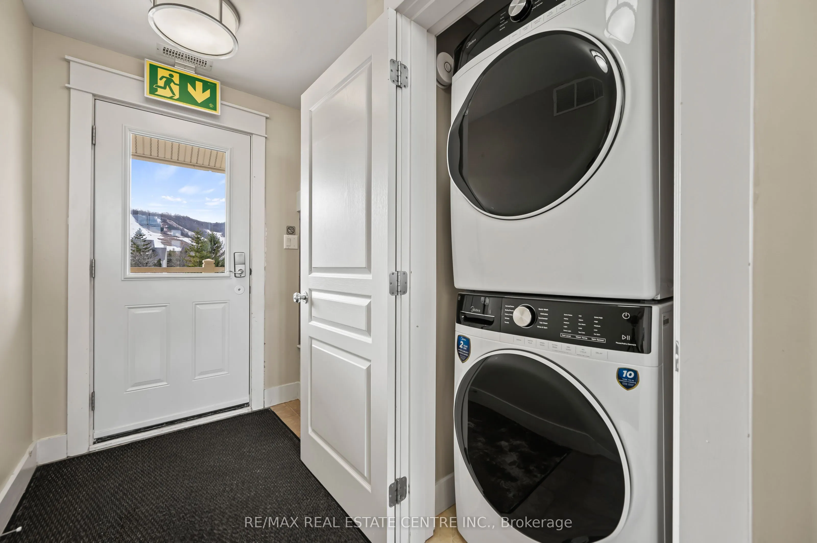 125 FAIRWAY Court, #228