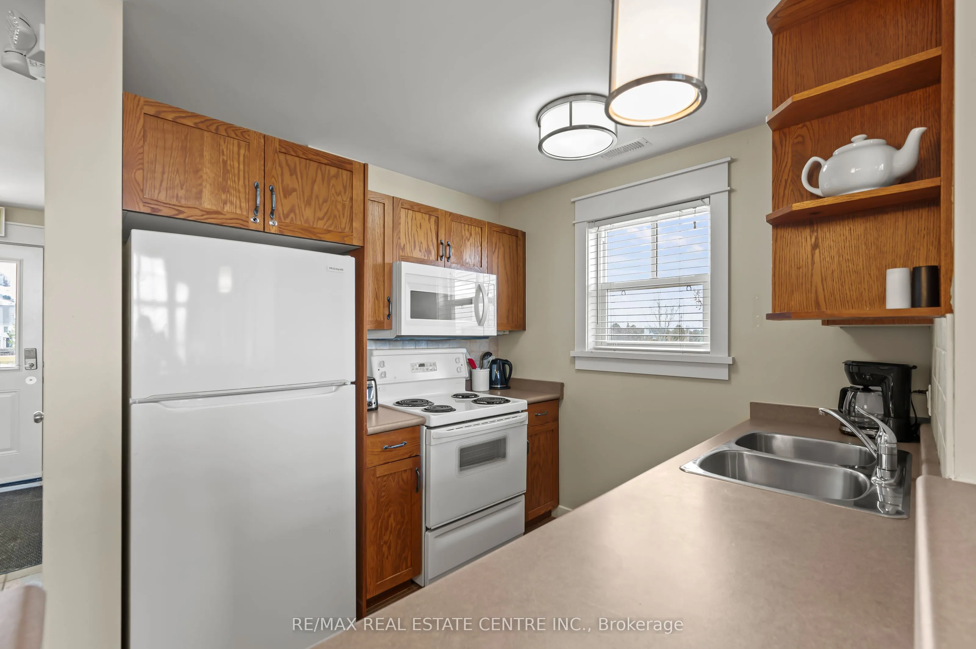 125 FAIRWAY Court, #228