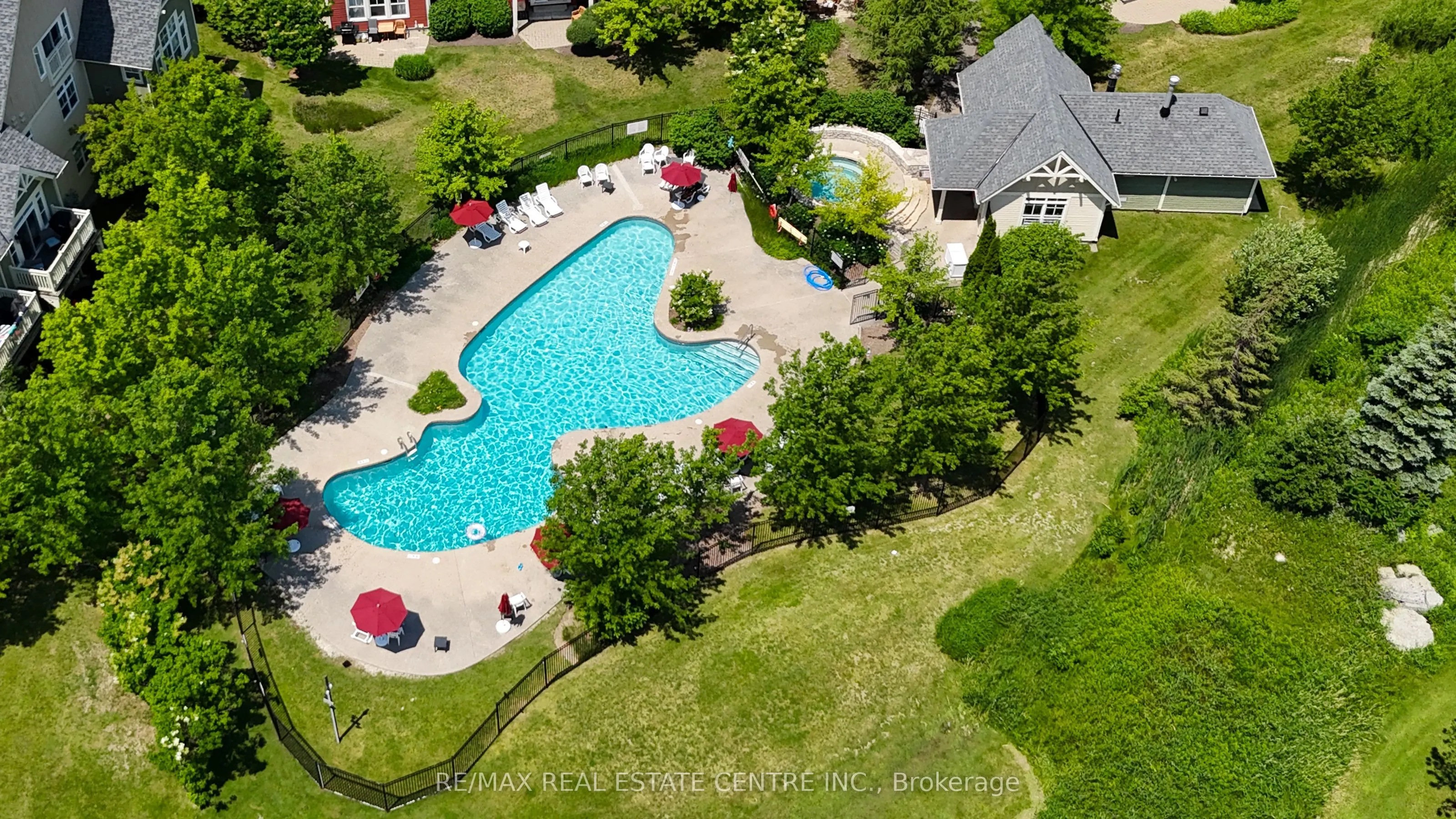 125 FAIRWAY Court, #228