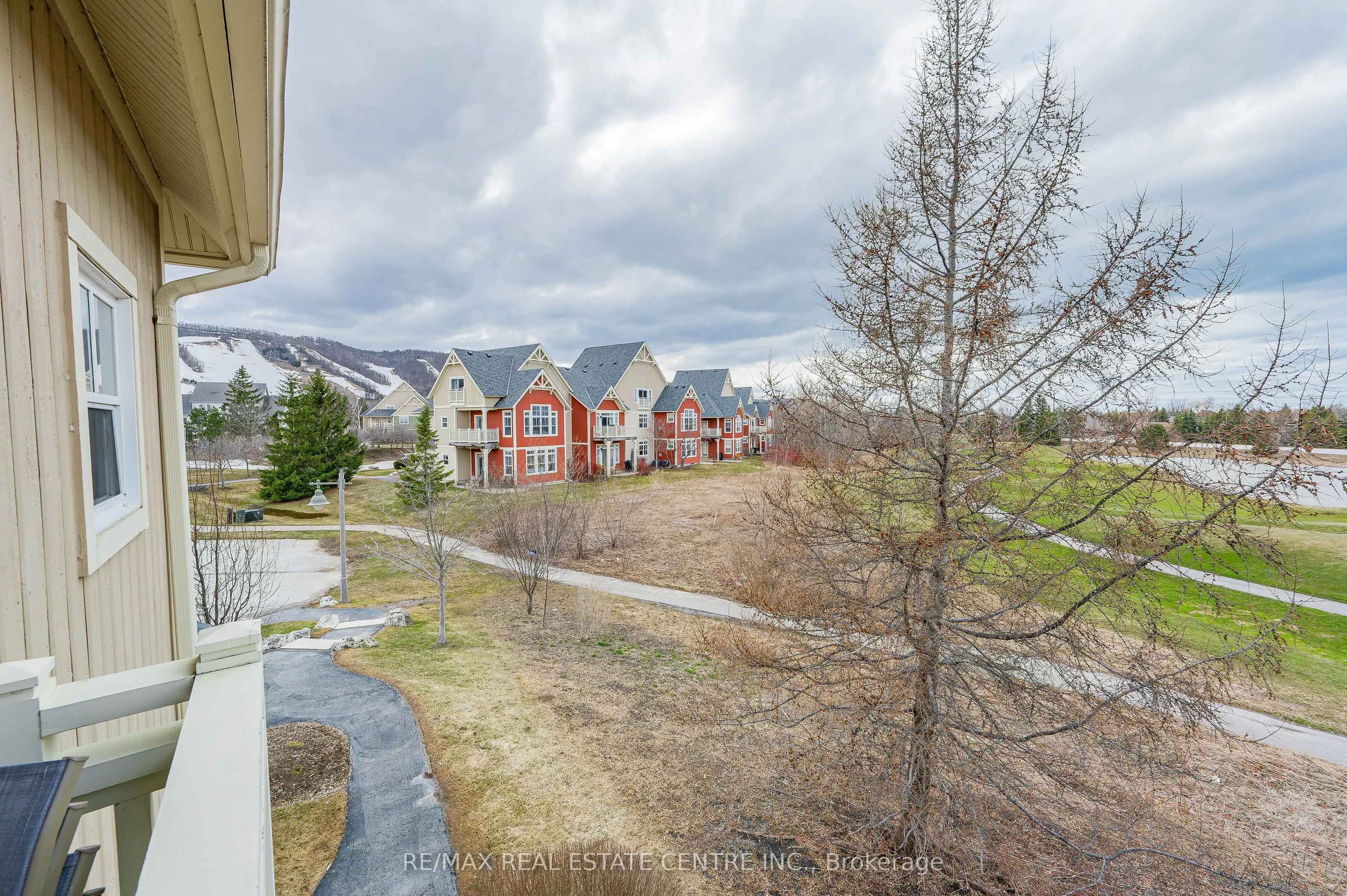 125 FAIRWAY Court, #228