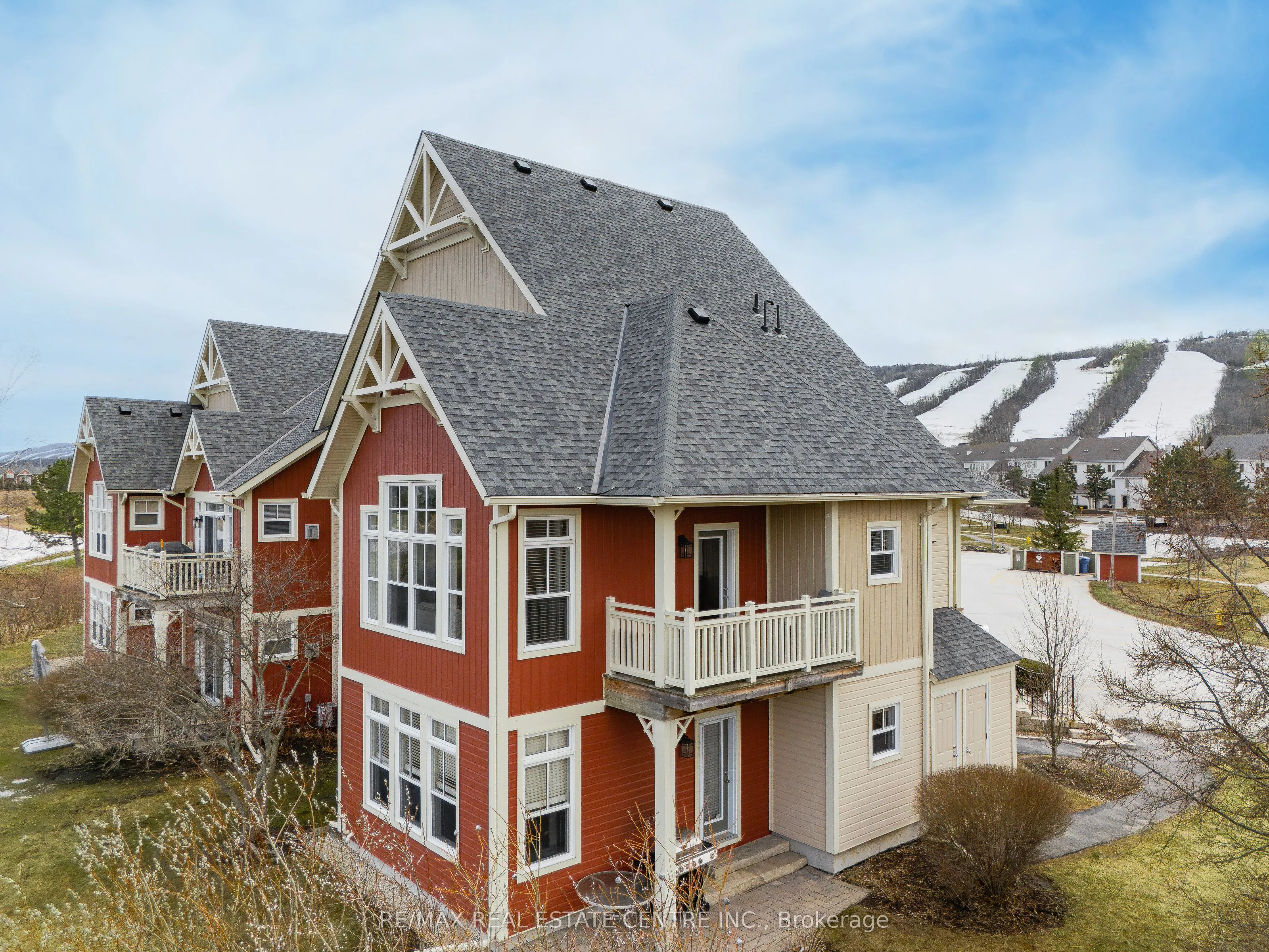 125 FAIRWAY Court, #228