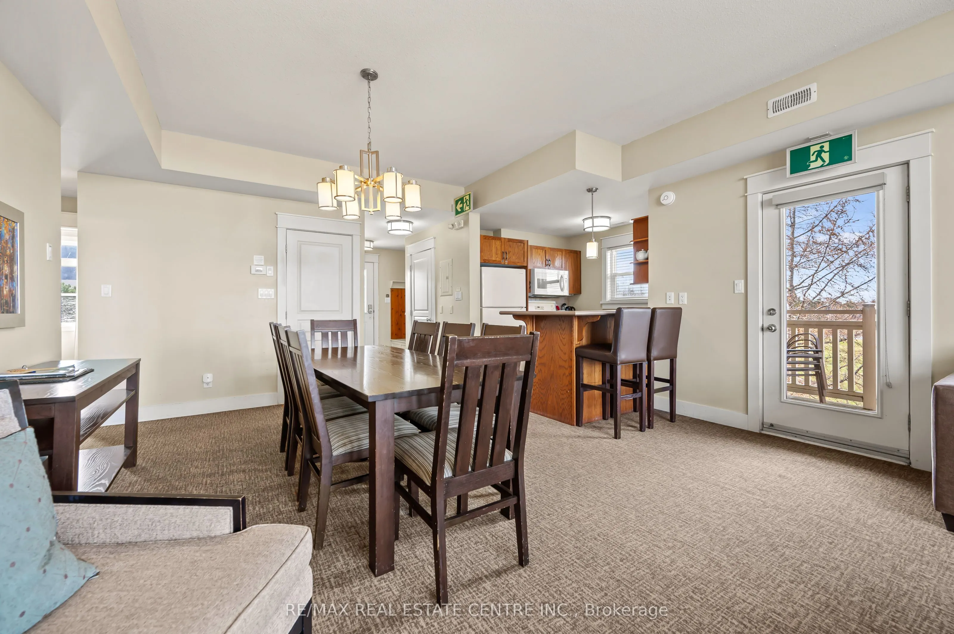 125 FAIRWAY Court, #228