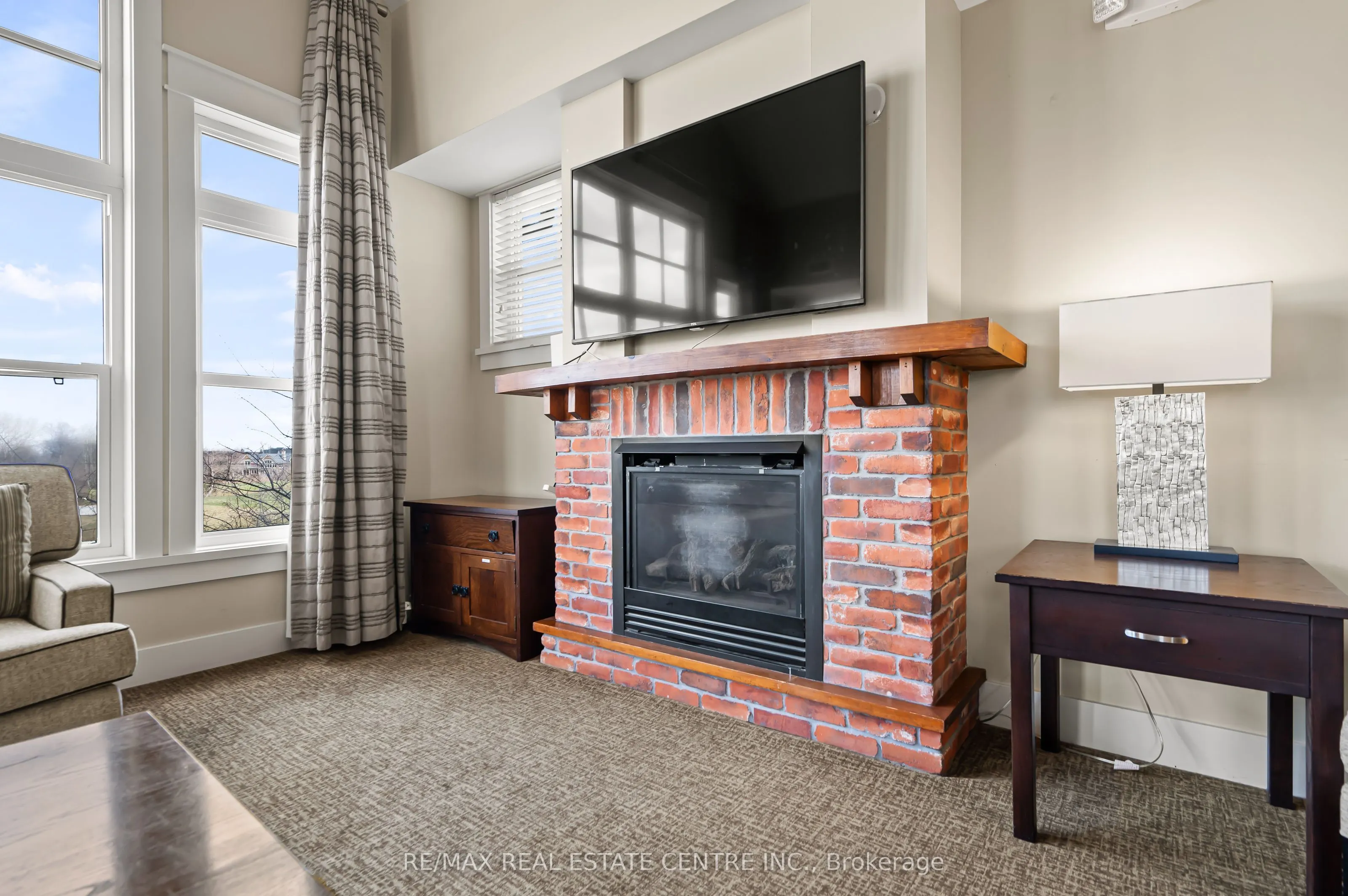 125 FAIRWAY Court, #228