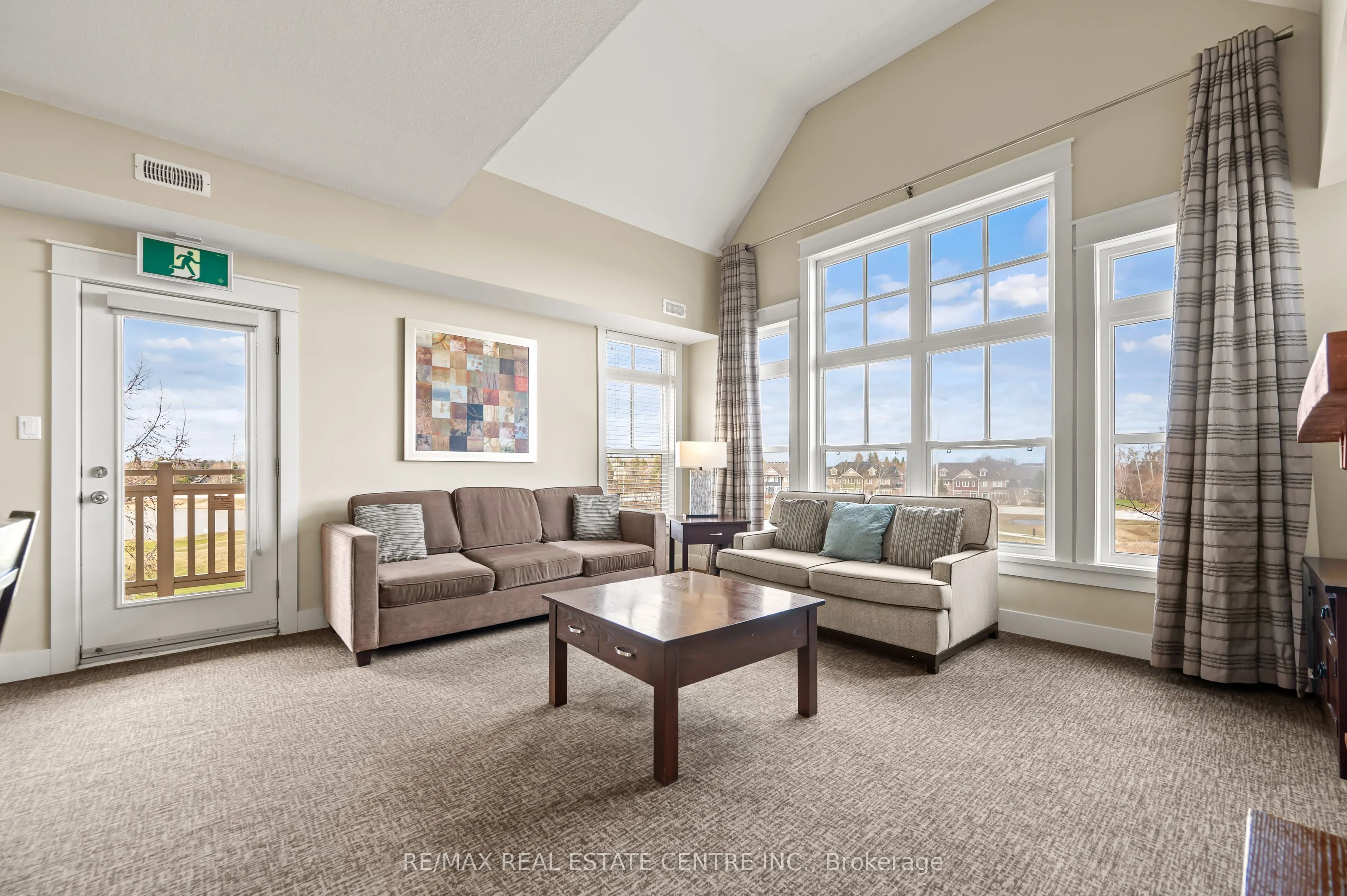 125 FAIRWAY Court, #228